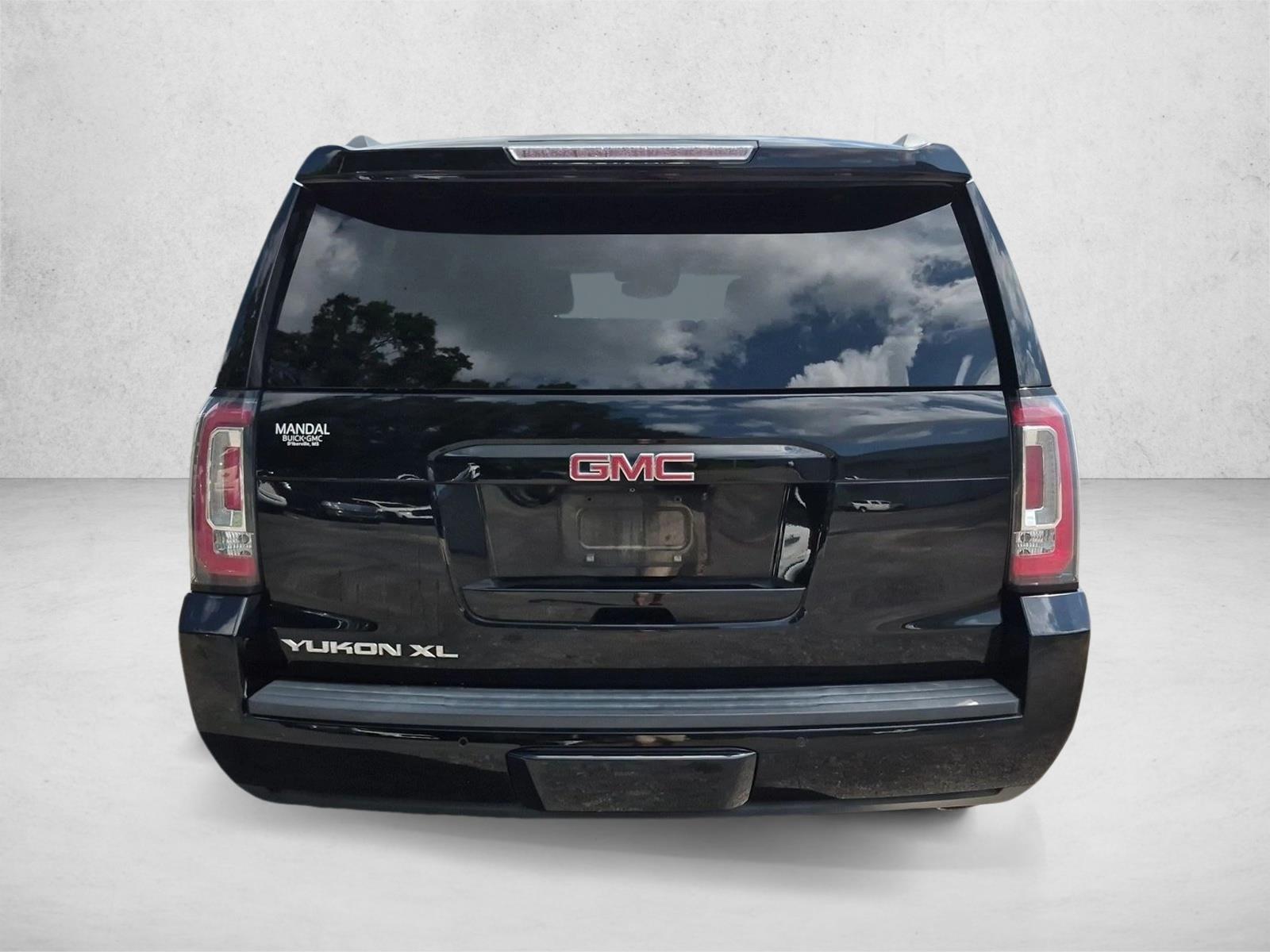 Used 2018 Onyx Black GMC SLT image 6