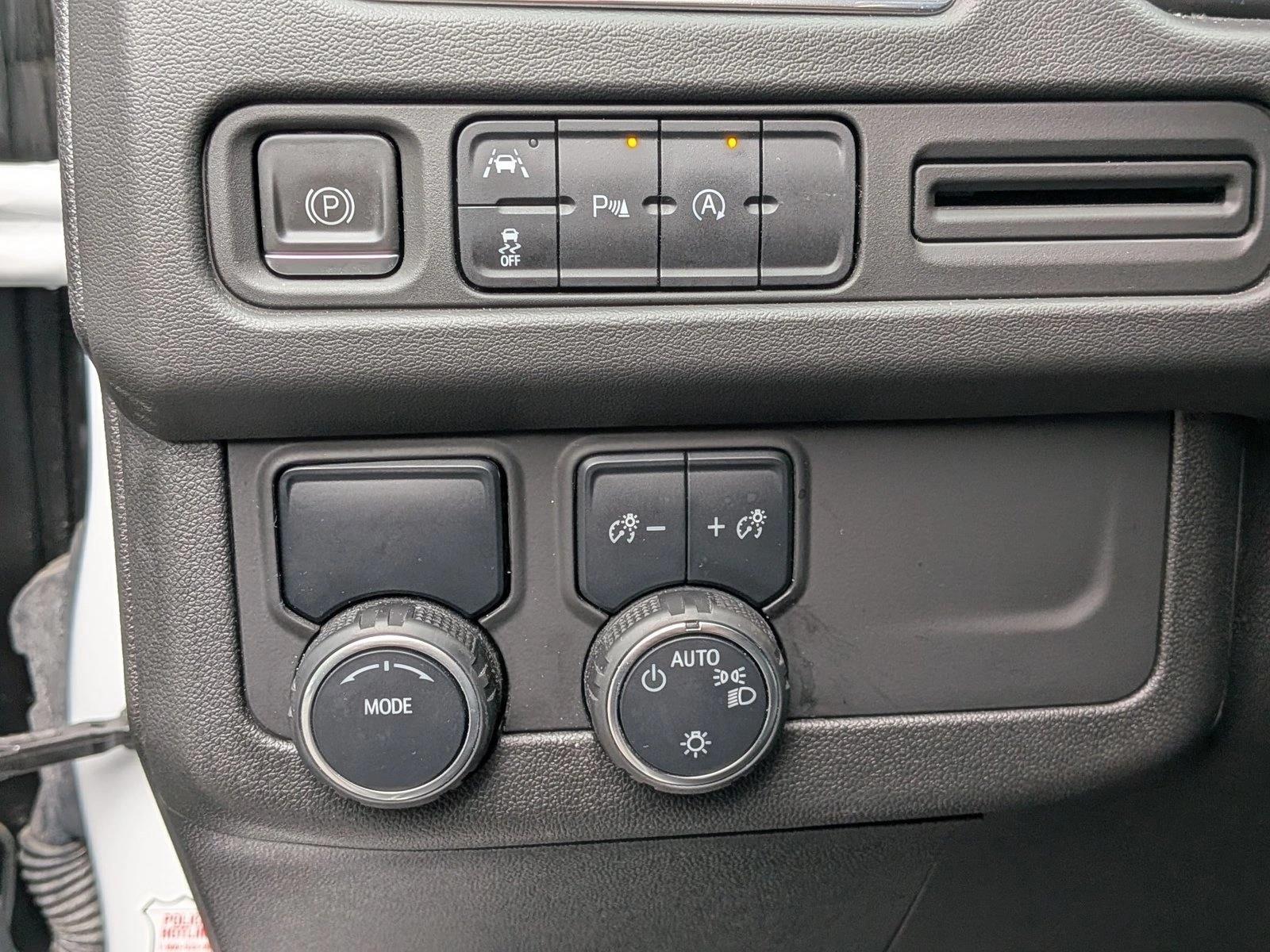 Used 2023 Summit White Chevrolet LT image 17