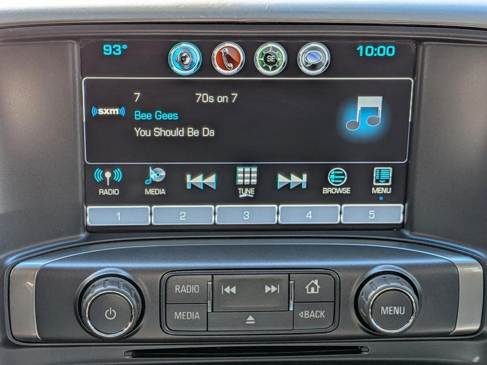 Used 2018 Summit White Chevrolet LT image 13