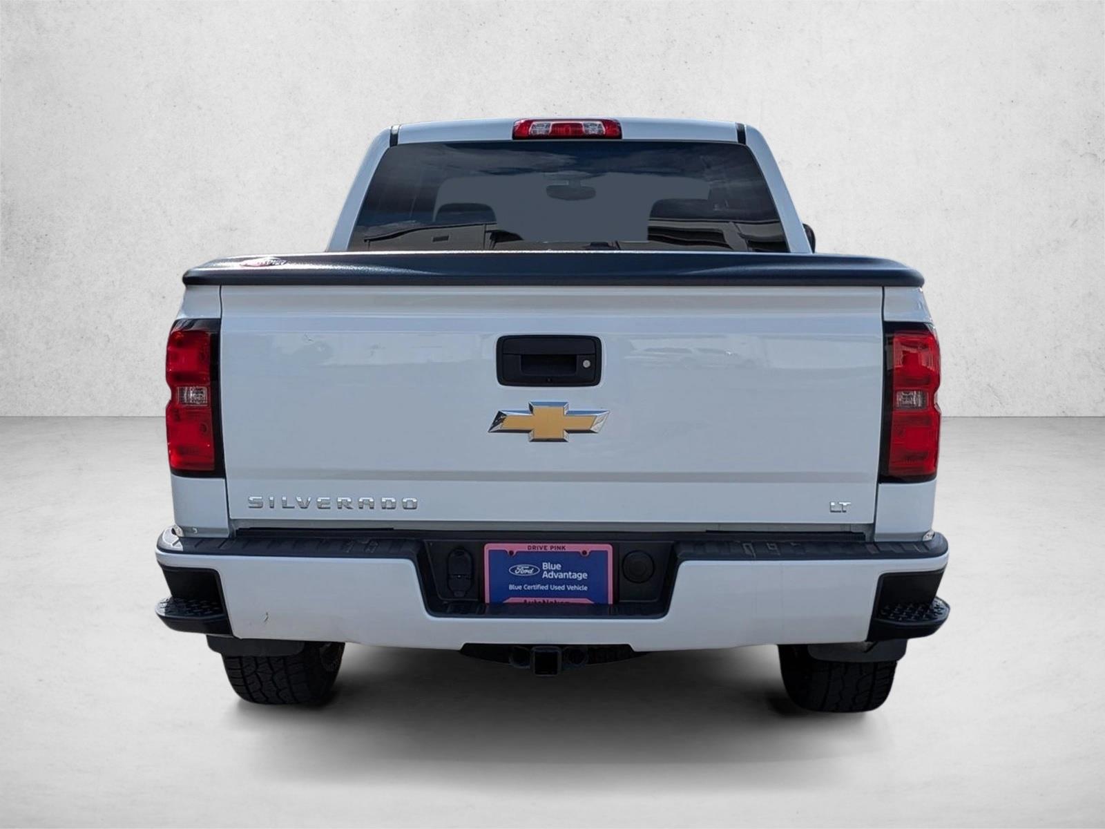 Used 2018 Summit White Chevrolet LT image 7