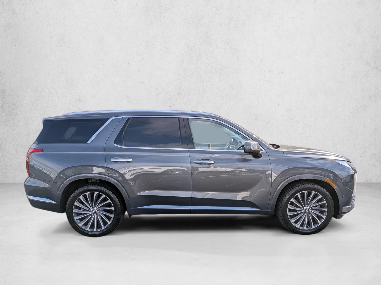 Used 2023 Steel Graphite Hyundai Calligraphy image 4