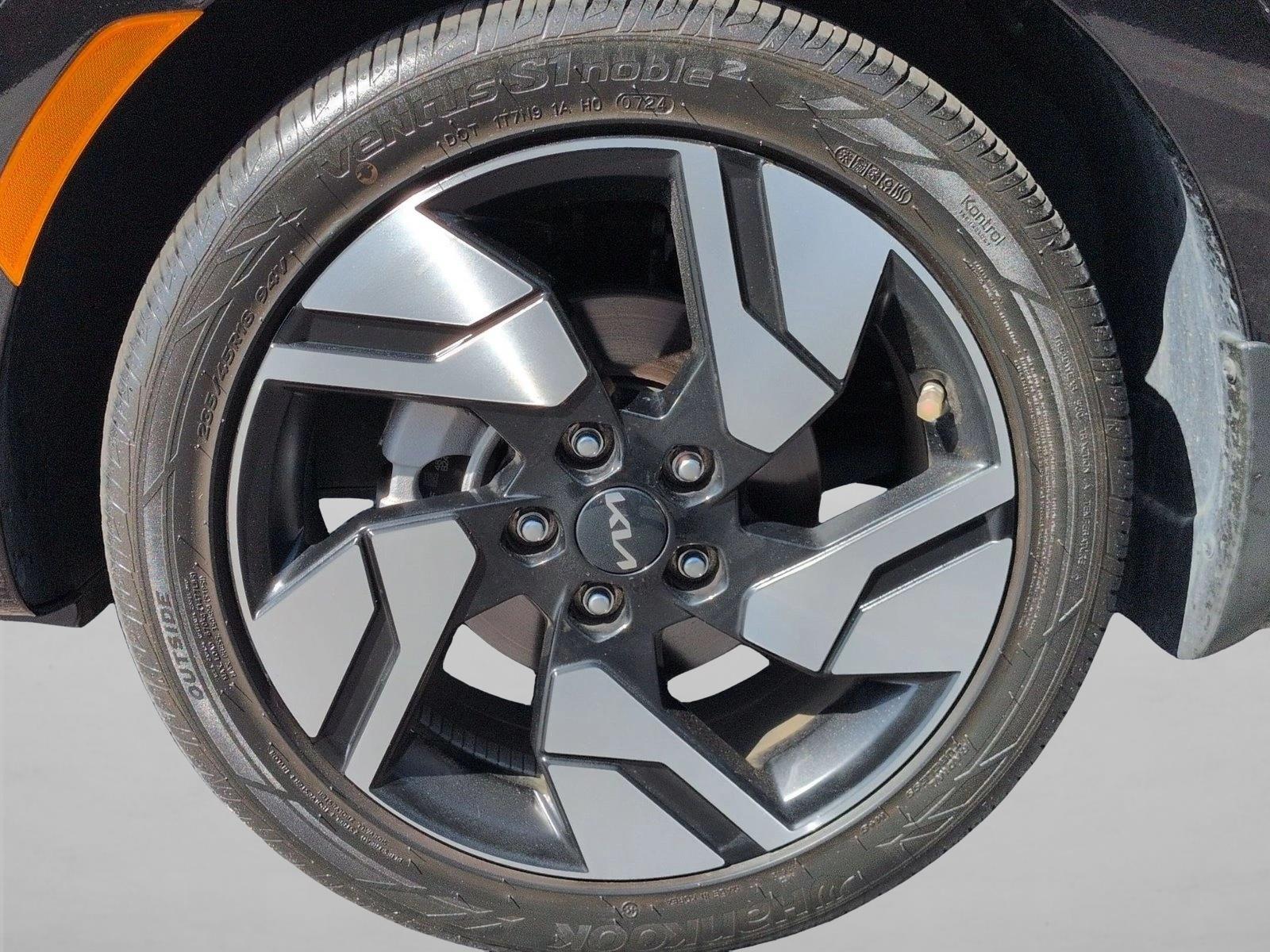 Used 2025 Fusion Black Kia GT-Line image 18