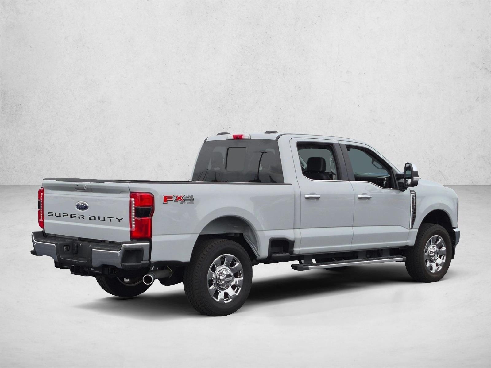 Used 2026 Avalanche Ford LARIAT image 5