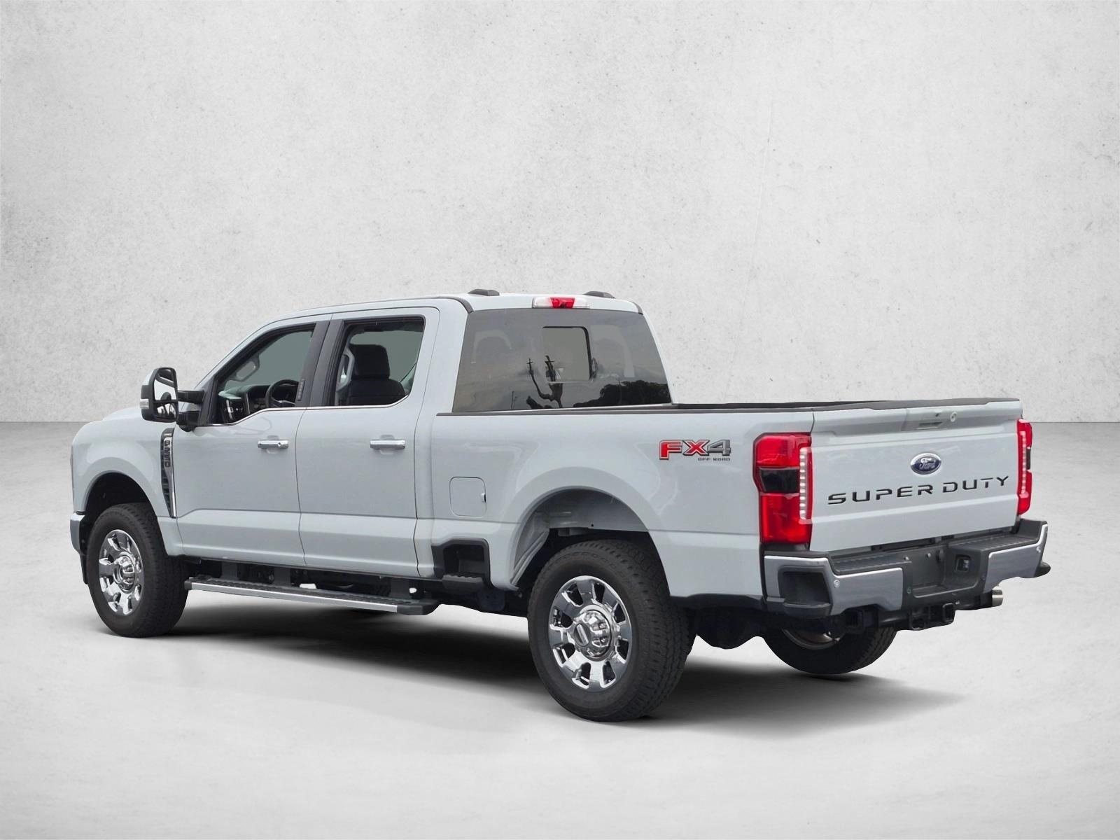 Used 2026 Avalanche Ford LARIAT image 7