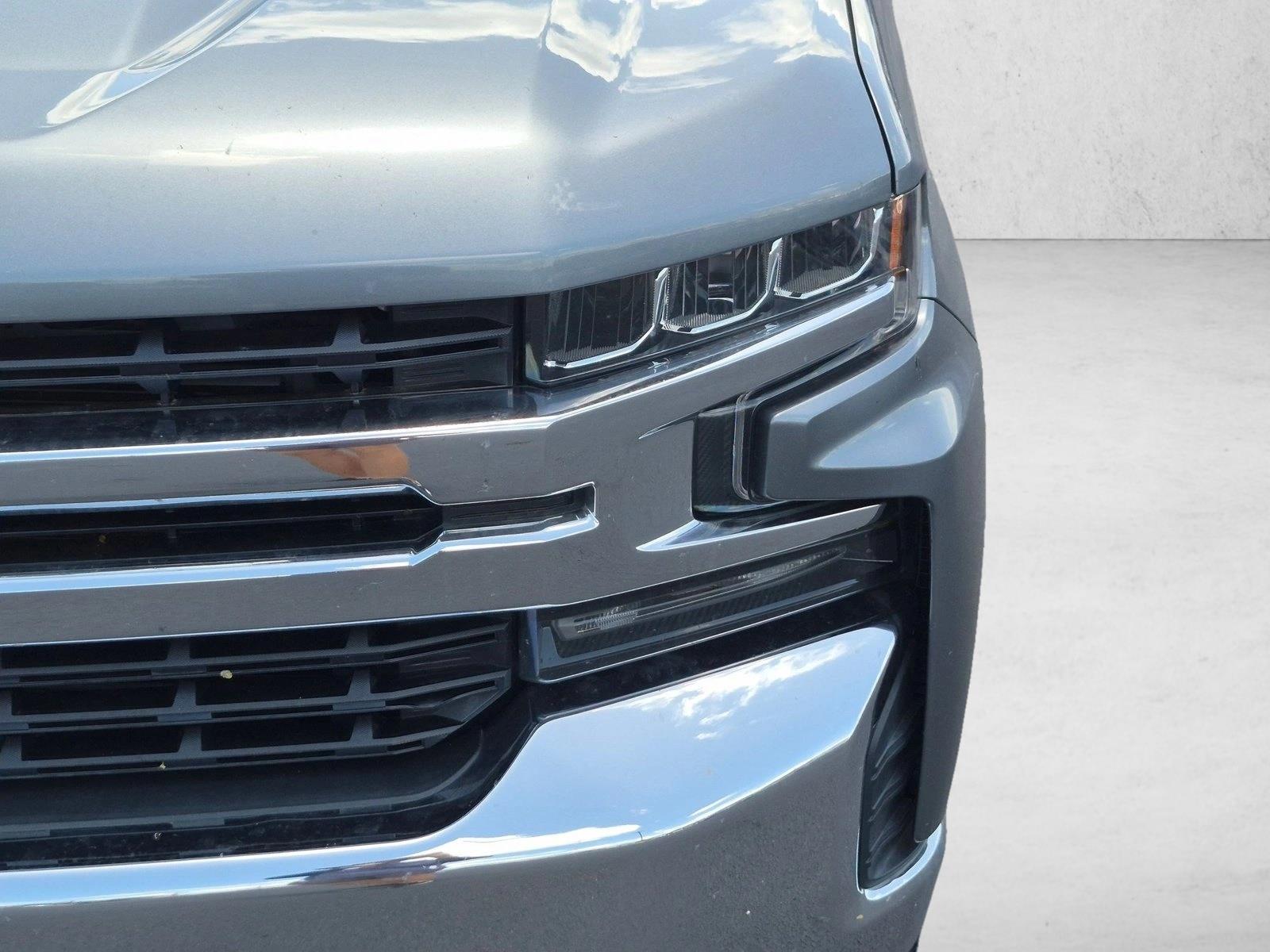 Used 2019 Satin Steel Metallic Chevrolet LT image 9