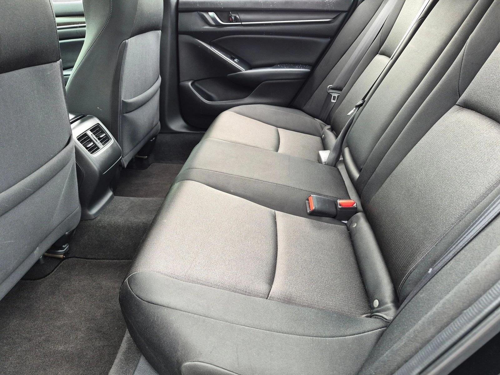 Used 2018  Honda EX 1.5T image 17