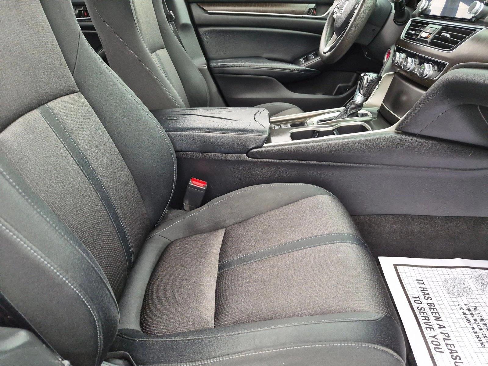 Used 2018  Honda EX 1.5T image 19