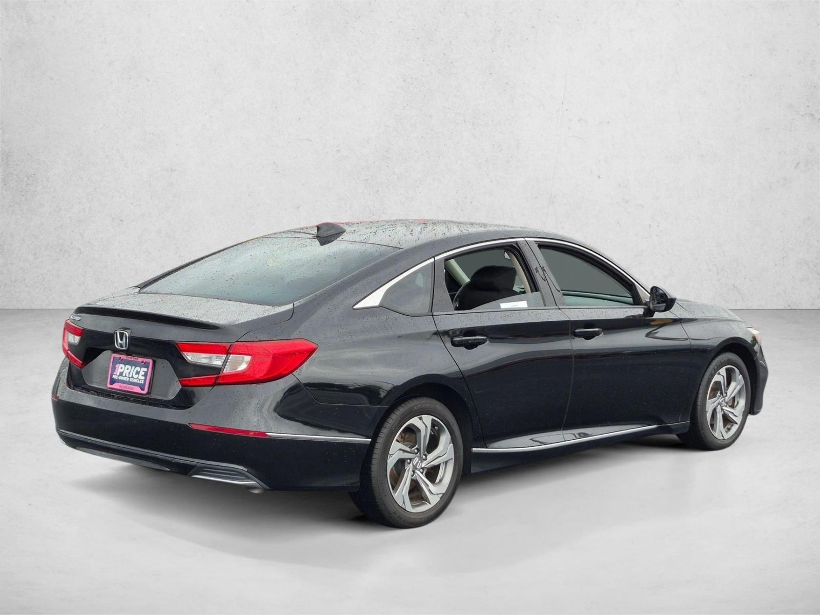 Used 2018  Honda EX 1.5T image 5