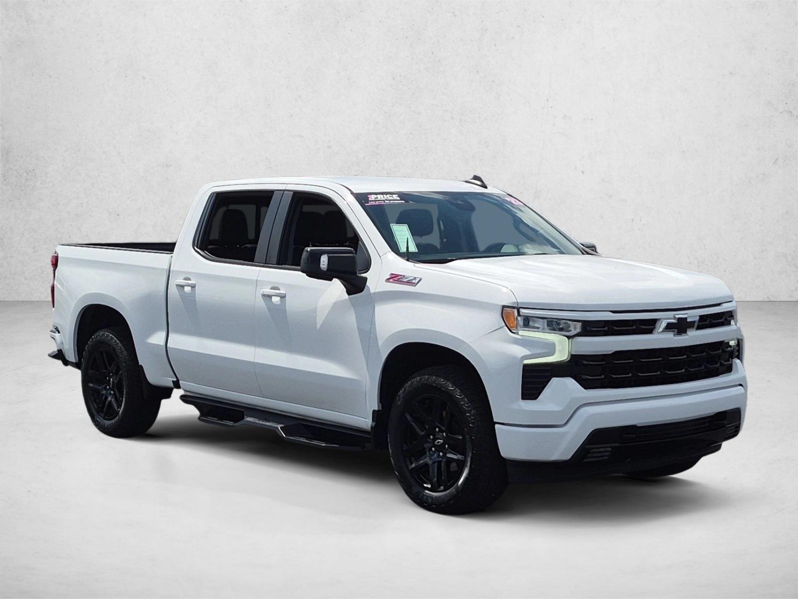 Used 2023 Summit White Chevrolet RST image 3
