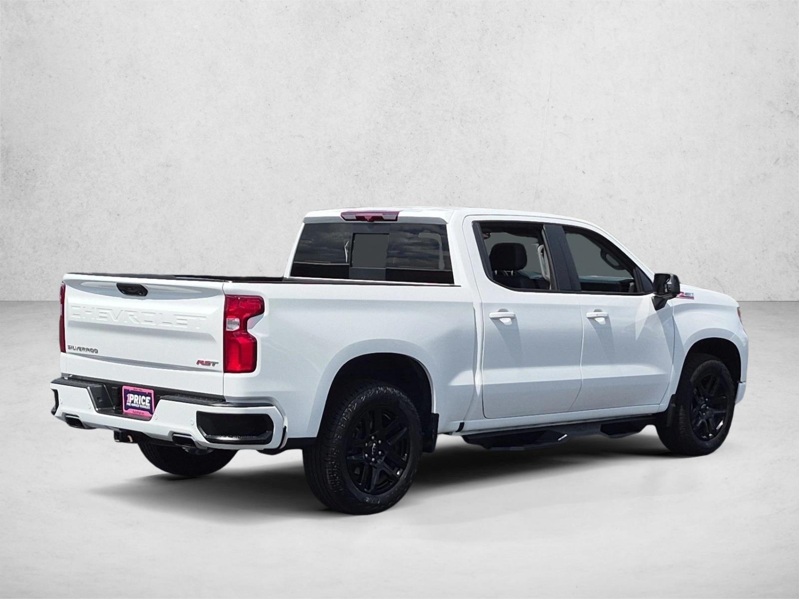 Used 2023 Summit White Chevrolet RST image 5