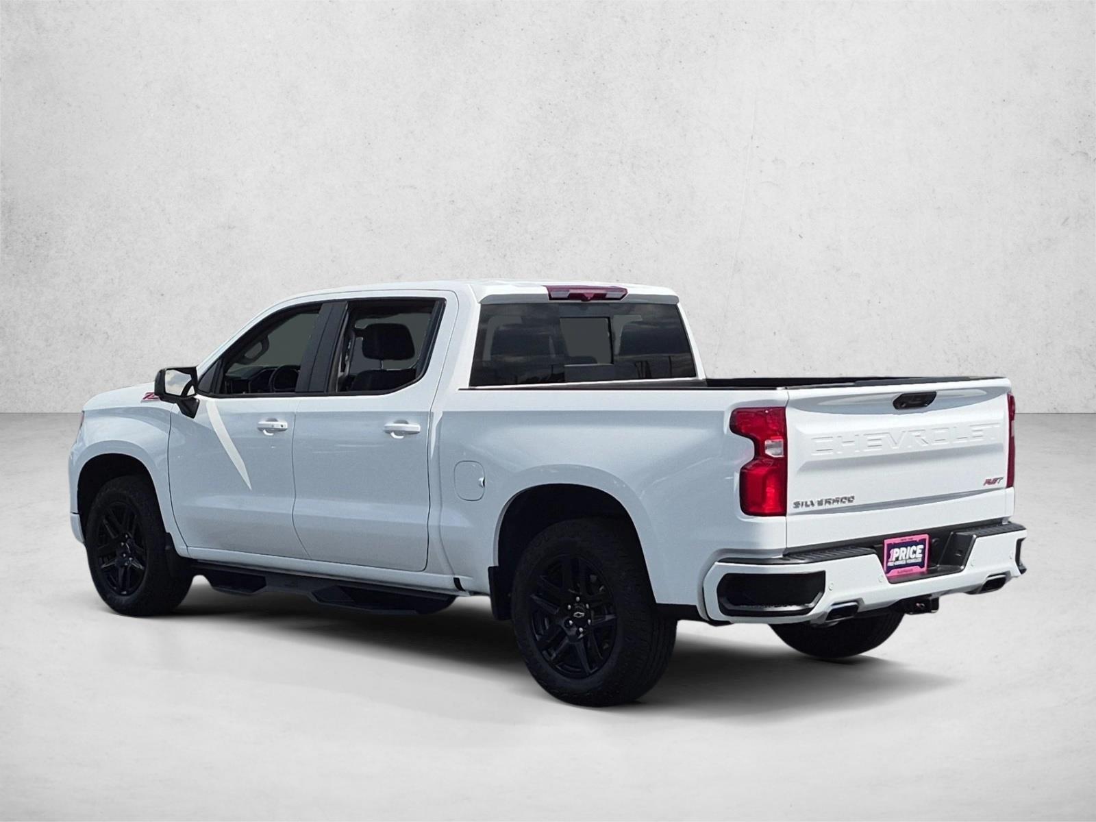 Used 2023 Summit White Chevrolet RST image 8