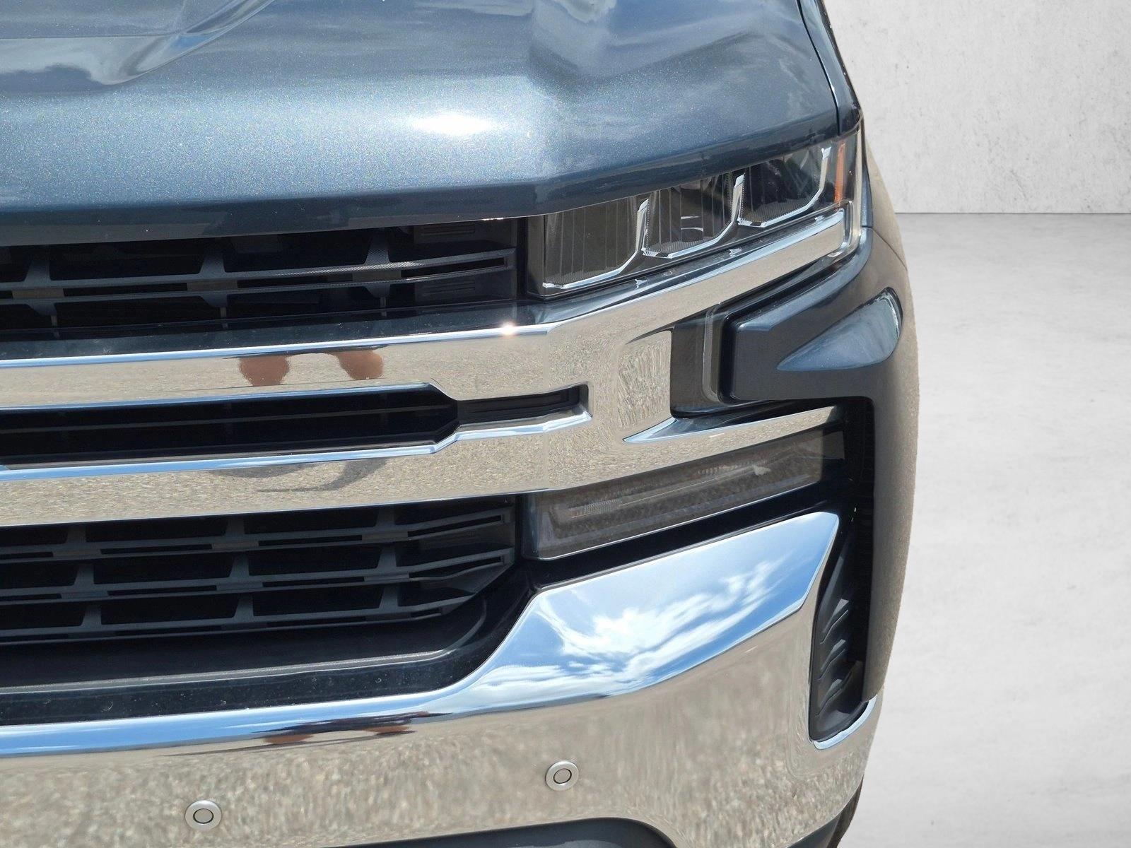 Used 2020 Shadow Gray Metallic Chevrolet LT image 9