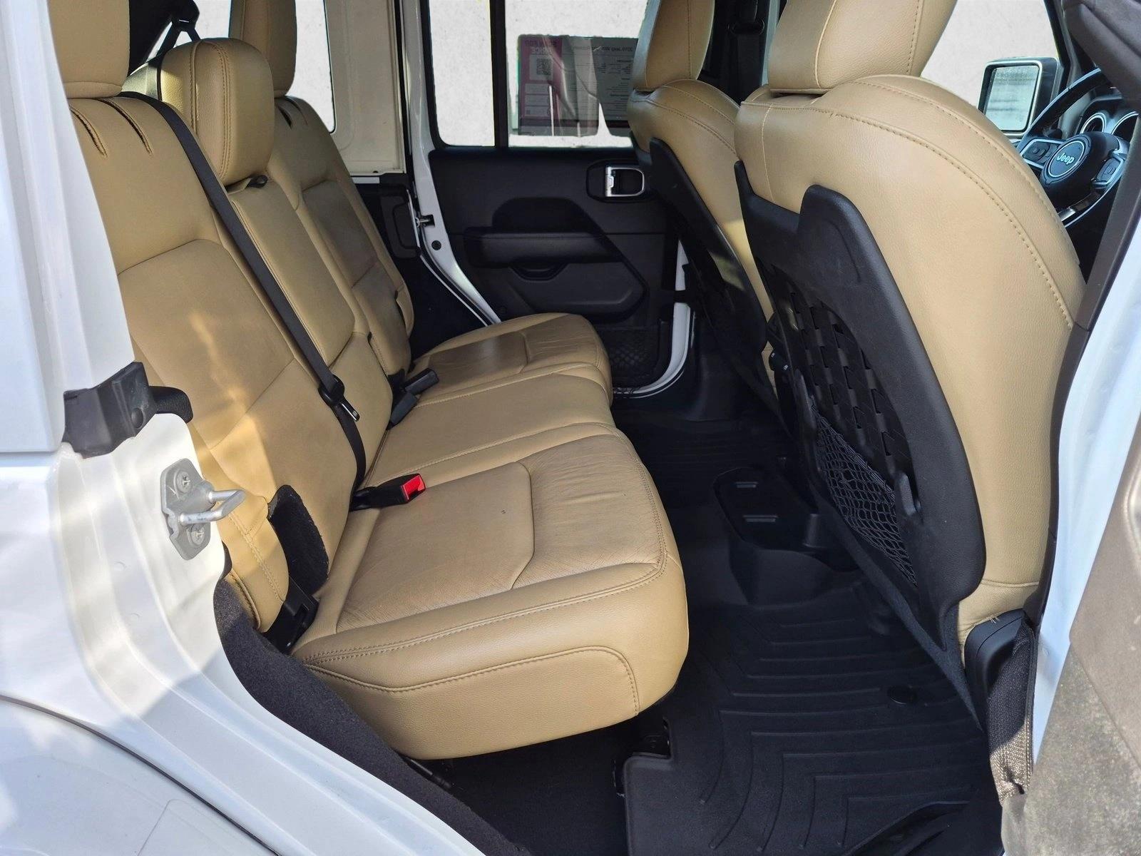 Used 2019 Bright White Clearcoat Jeep Rubicon image 17