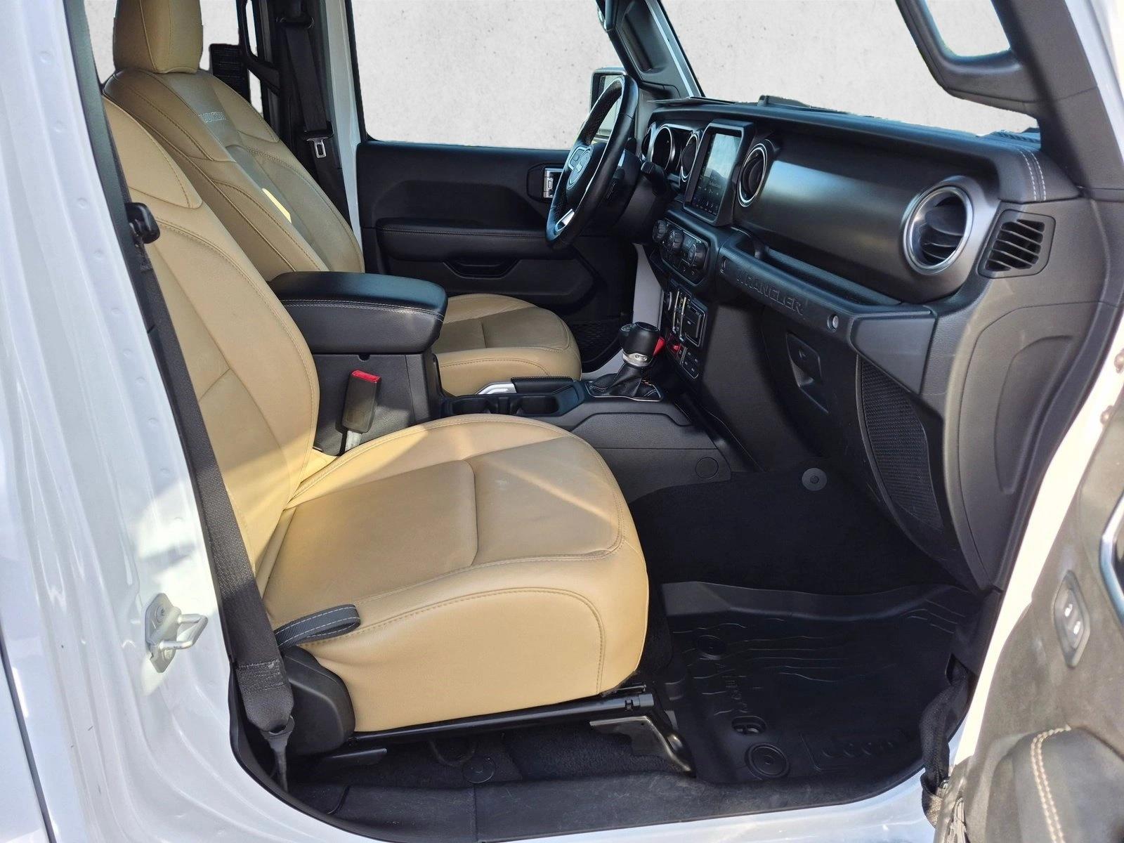 Used 2019 Bright White Clearcoat Jeep Rubicon image 18