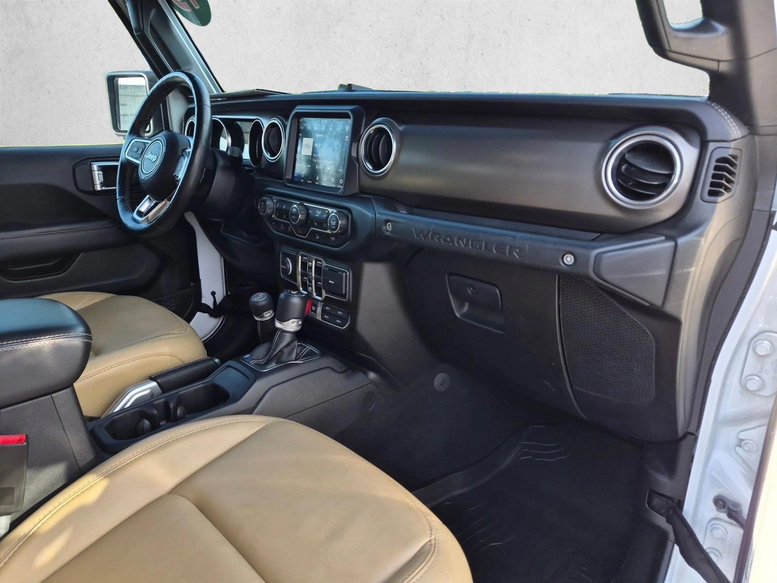 Used 2019 Bright White Clearcoat Jeep Rubicon image 19
