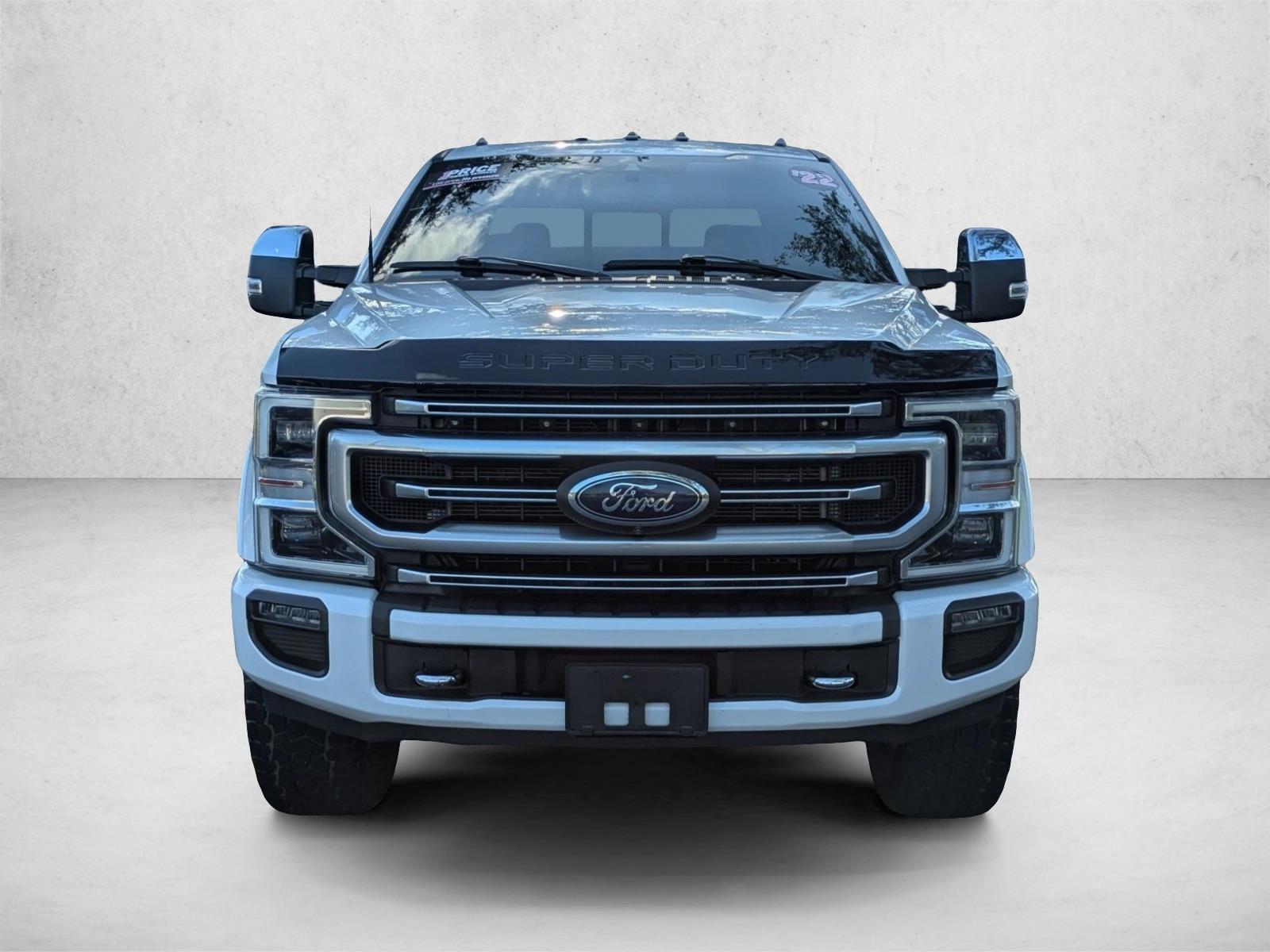 Used 2022 Star White Metallic Tri-Coat Ford Platinum image 2