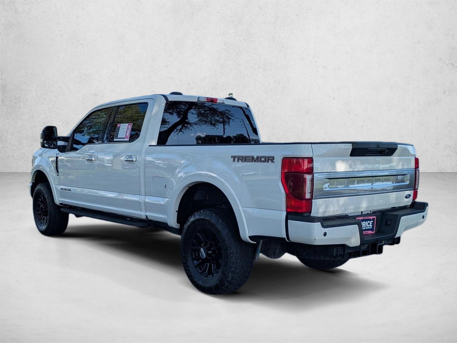 Used 2022 Star White Metallic Tri-Coat Ford Platinum image 7