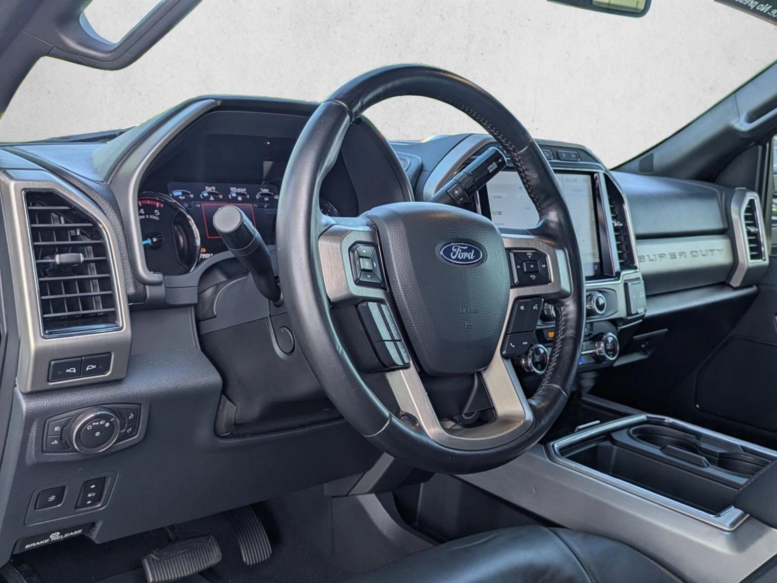 Used 2022 Star White Metallic Tri-Coat Ford Platinum image 9