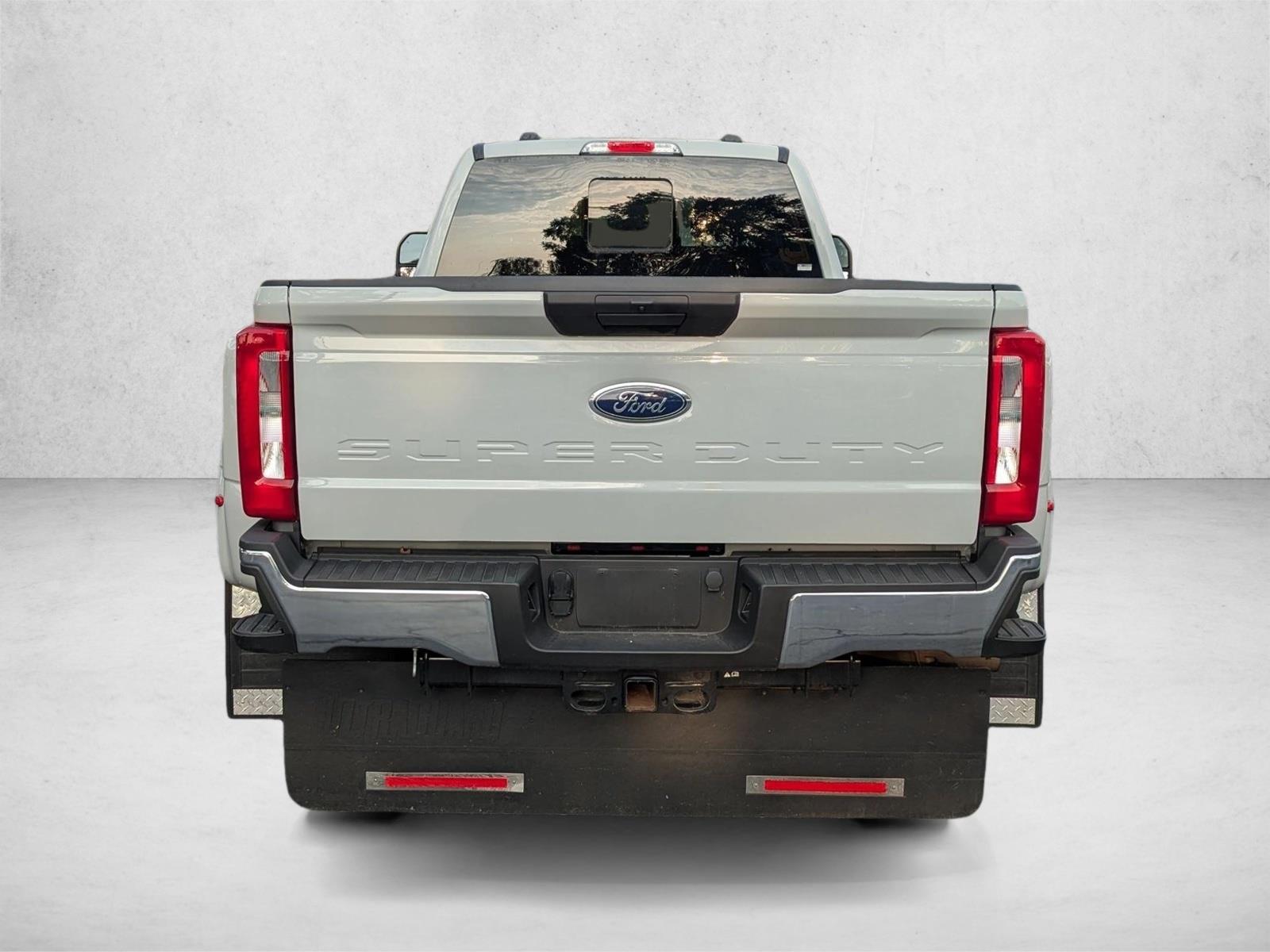 Used 2025 Avalanche Ford XL image 3