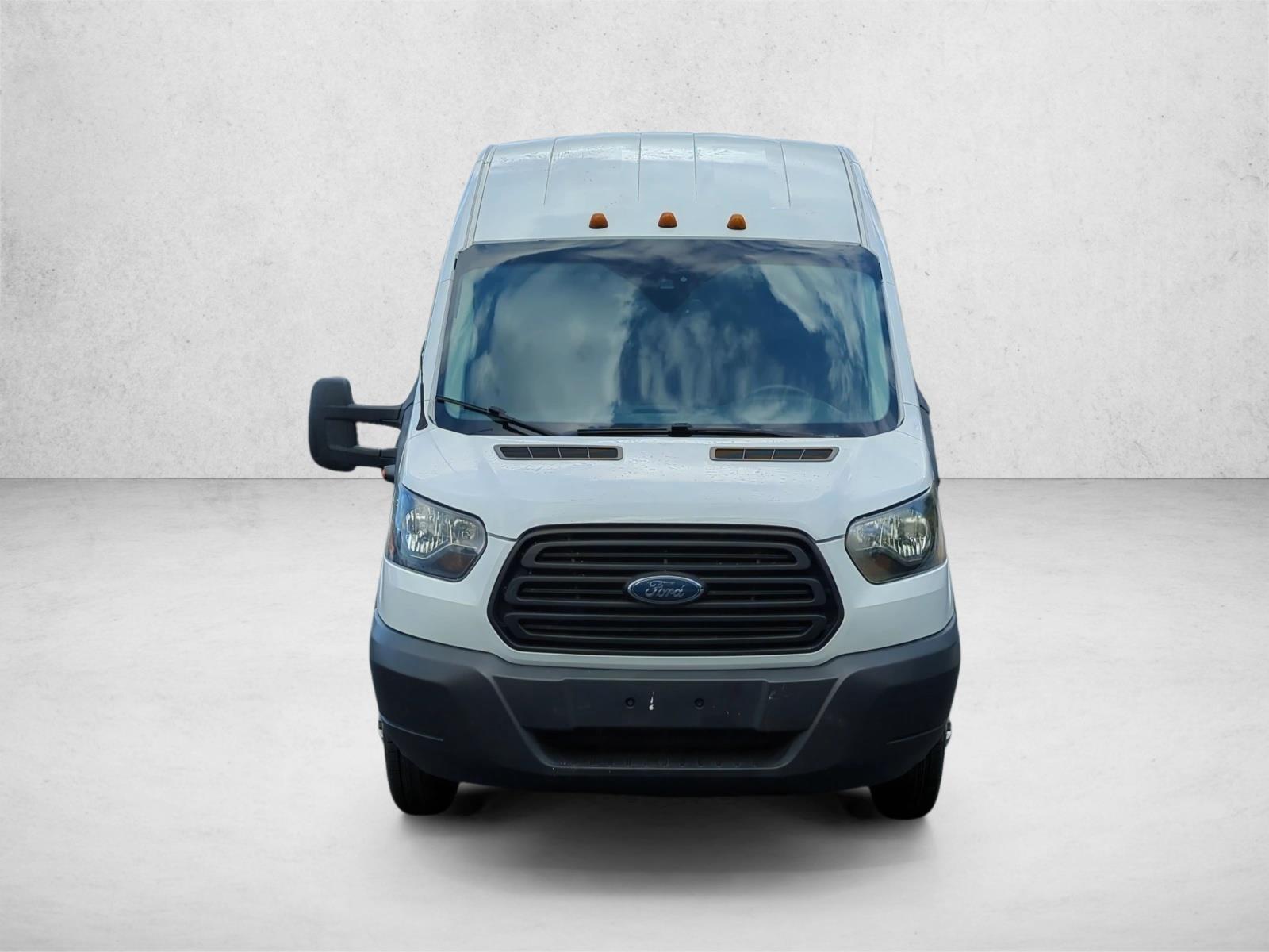 Used 2019 Oxford White Ford  image 2