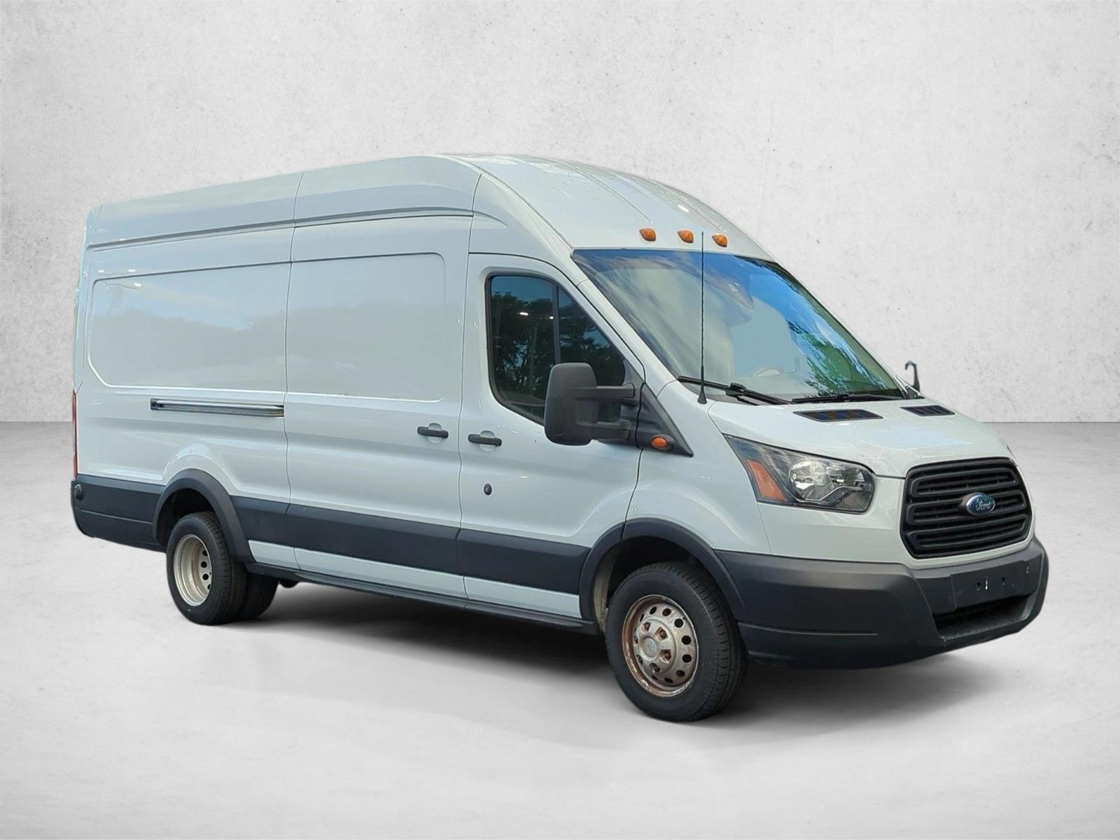Used 2019 Oxford White Ford  image 3