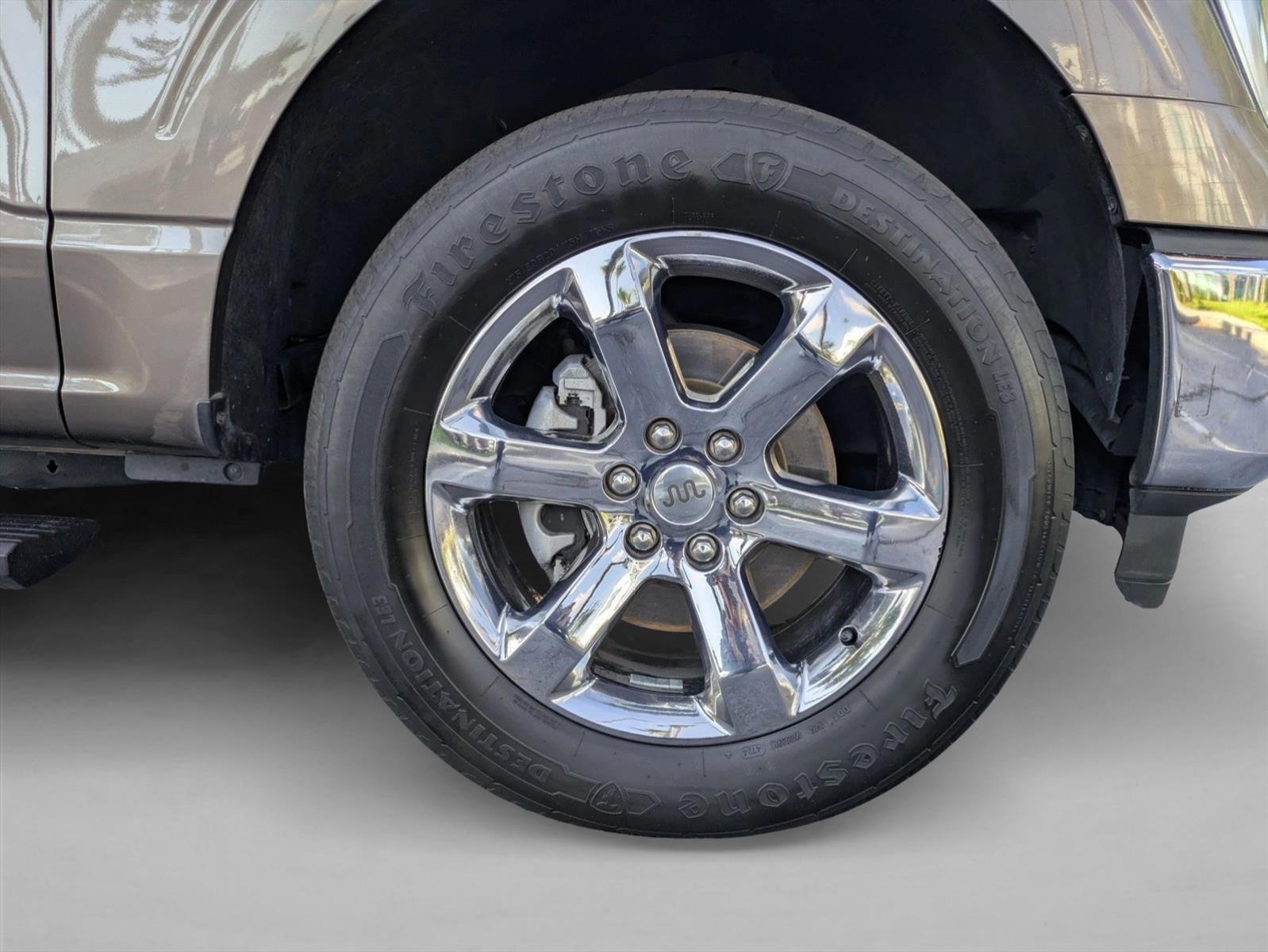 Used 2023 Stone Gray Metallic Ford King Ranch image 22
