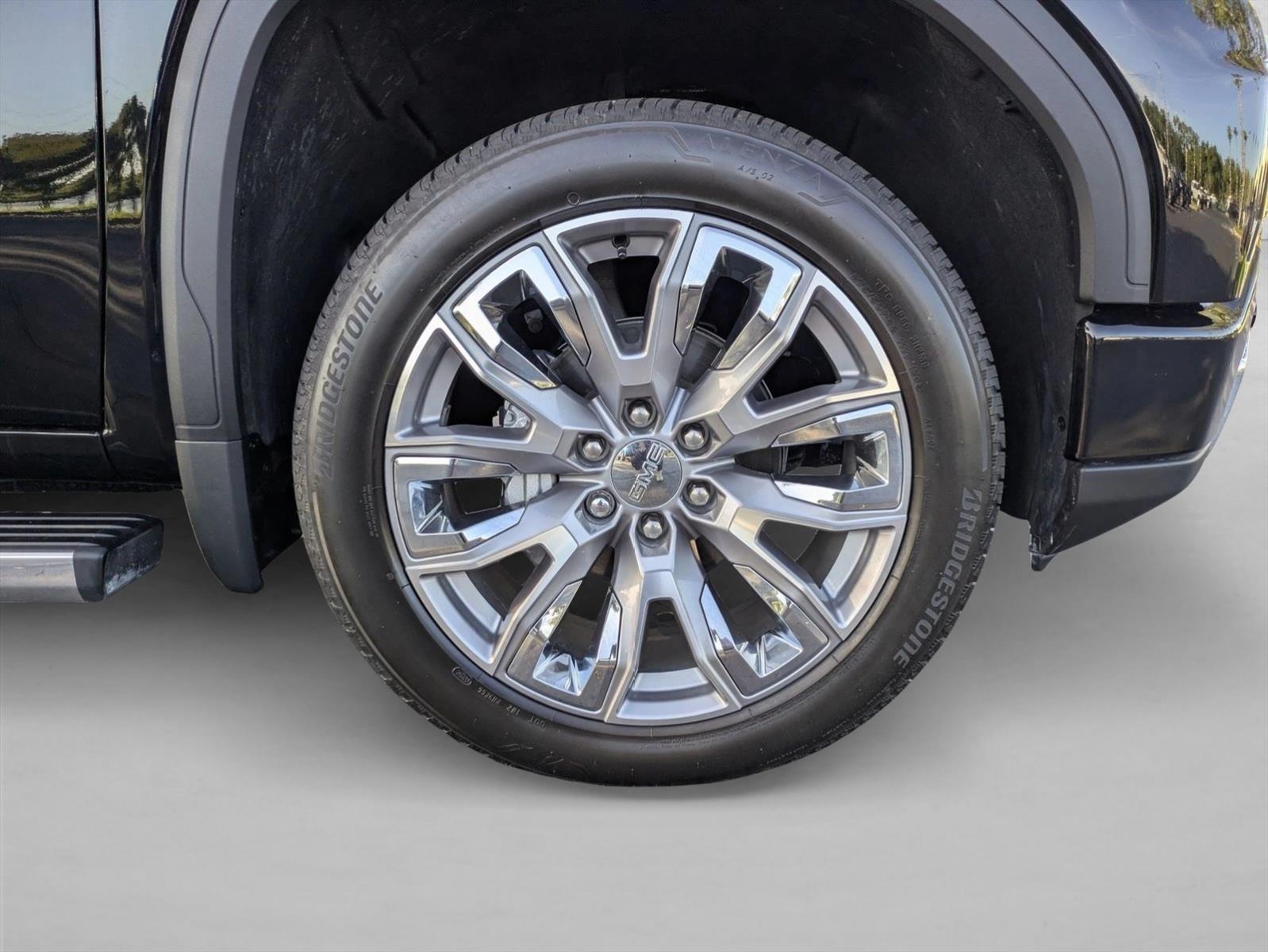 Used 2026 Onyx Black GMC Denali image 22