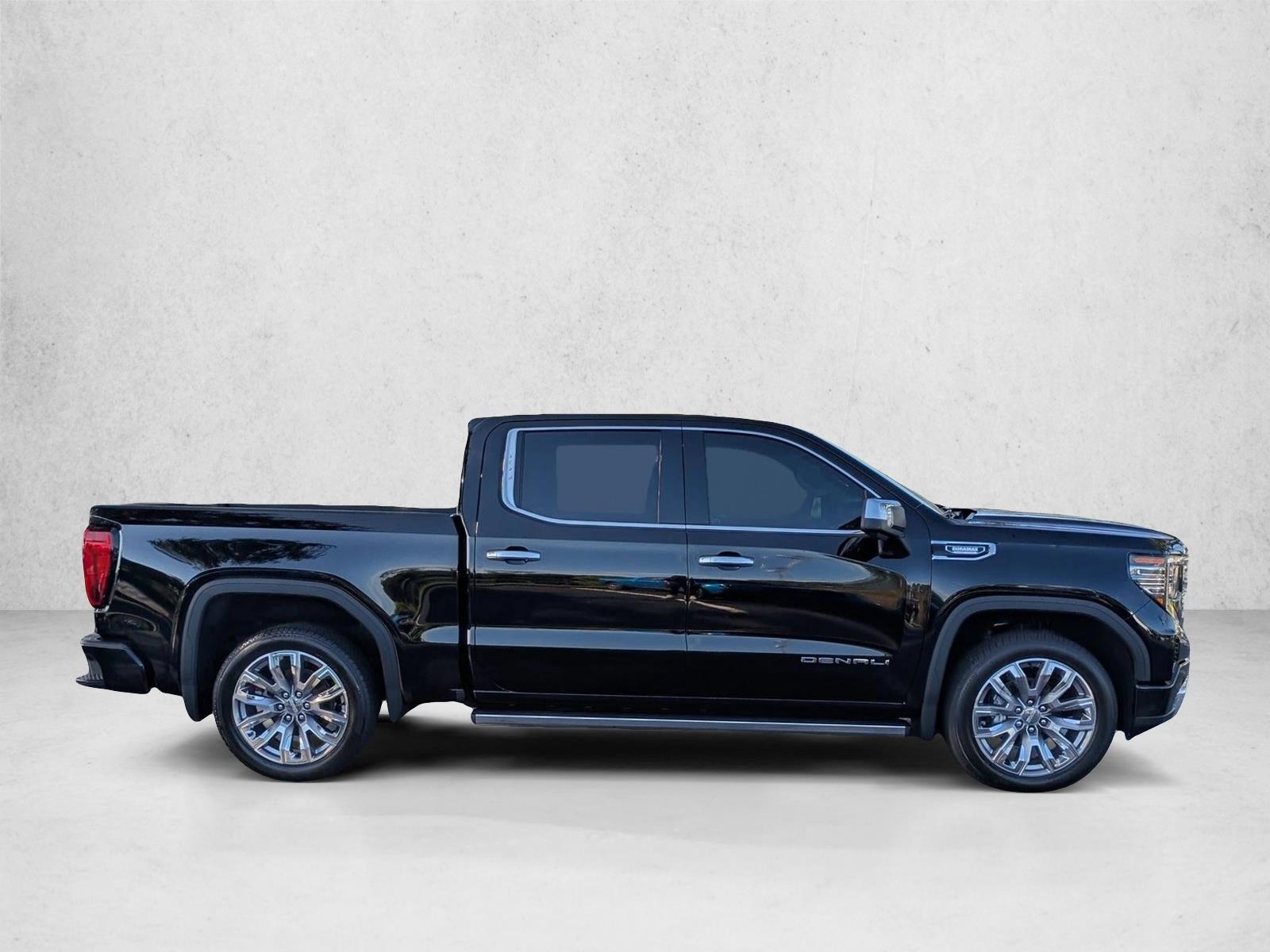 Used 2026 Onyx Black GMC Denali image 4