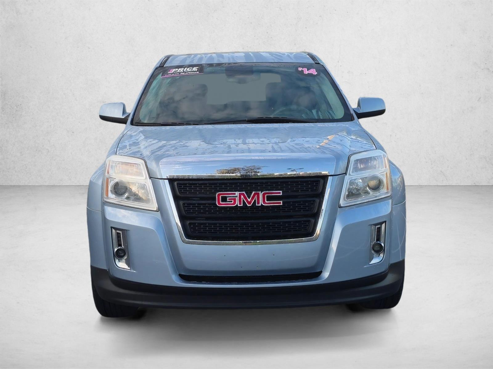 Used 2014 Silver Sky Metallic GMC SLE image 2