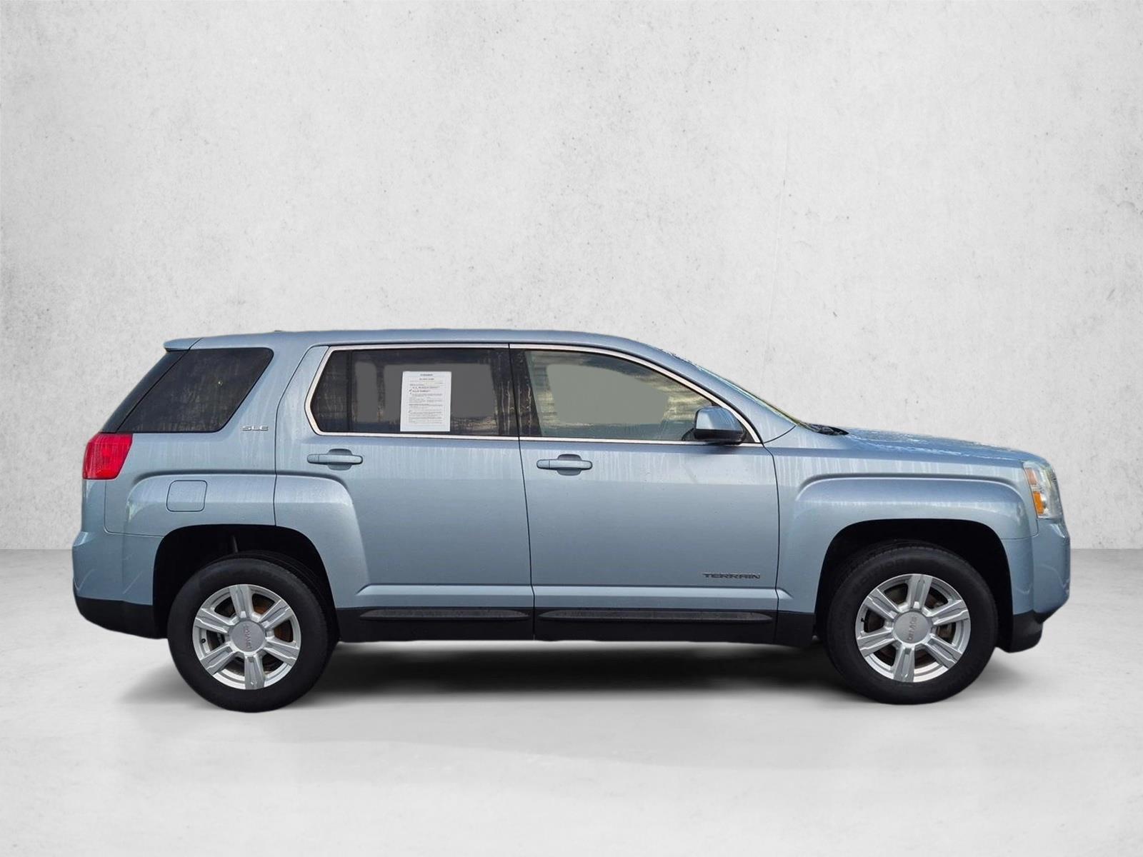 Used 2014 Silver Sky Metallic GMC SLE image 4