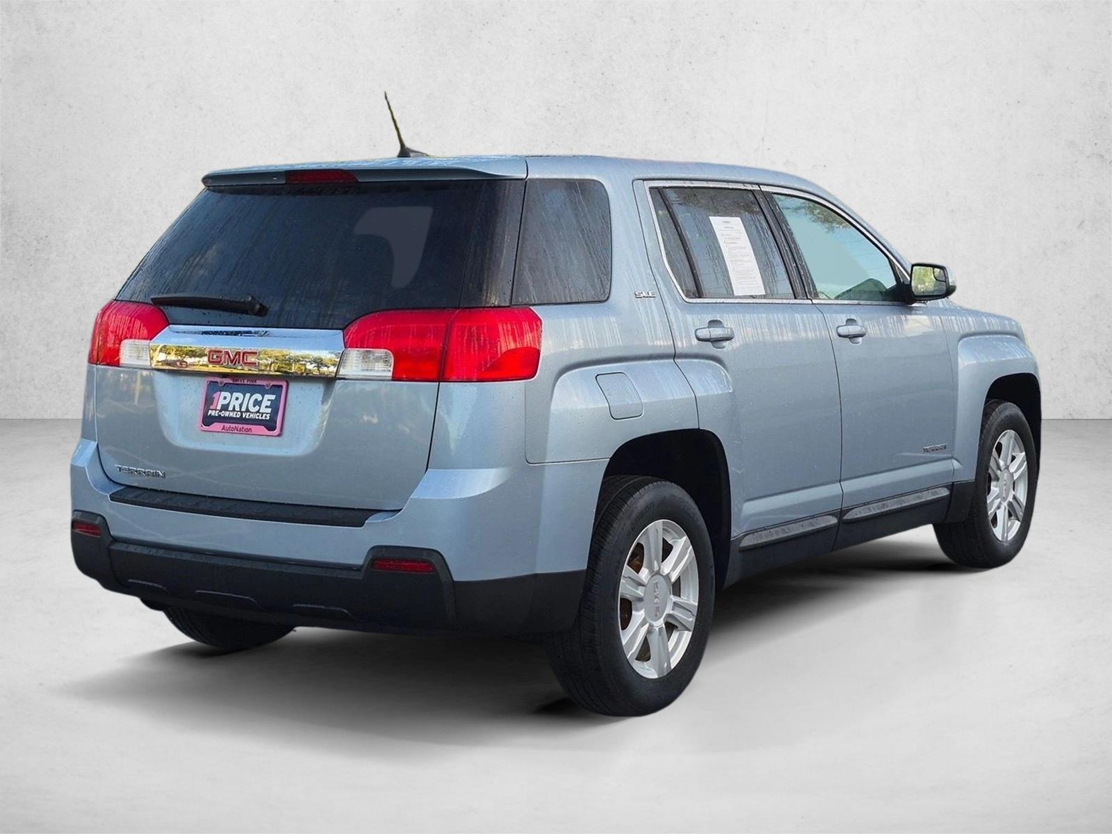 Used 2014 Silver Sky Metallic GMC SLE image 5