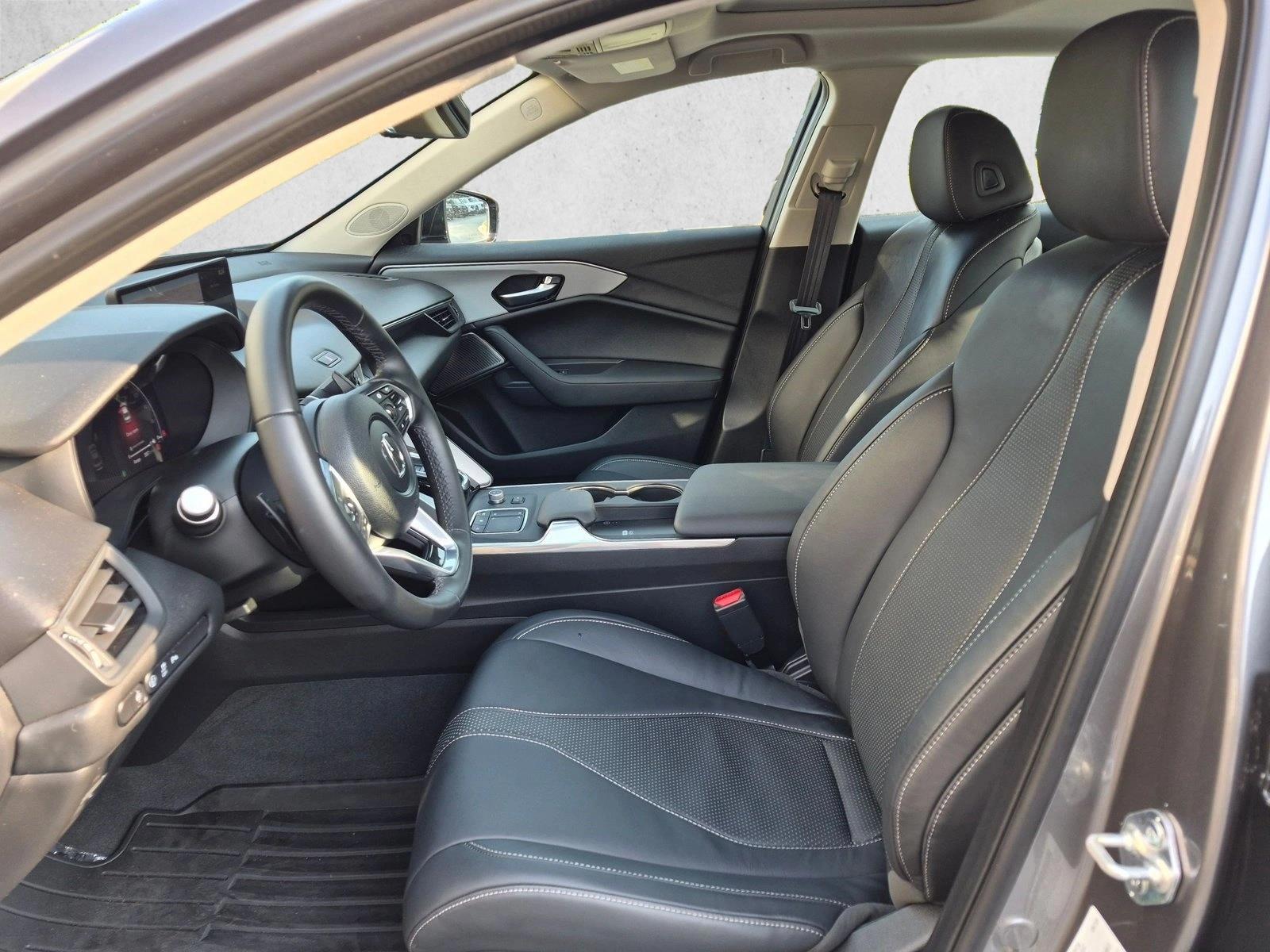 Used 2025 Liquid Carbon Metallic Acura w/Technology Package image 14