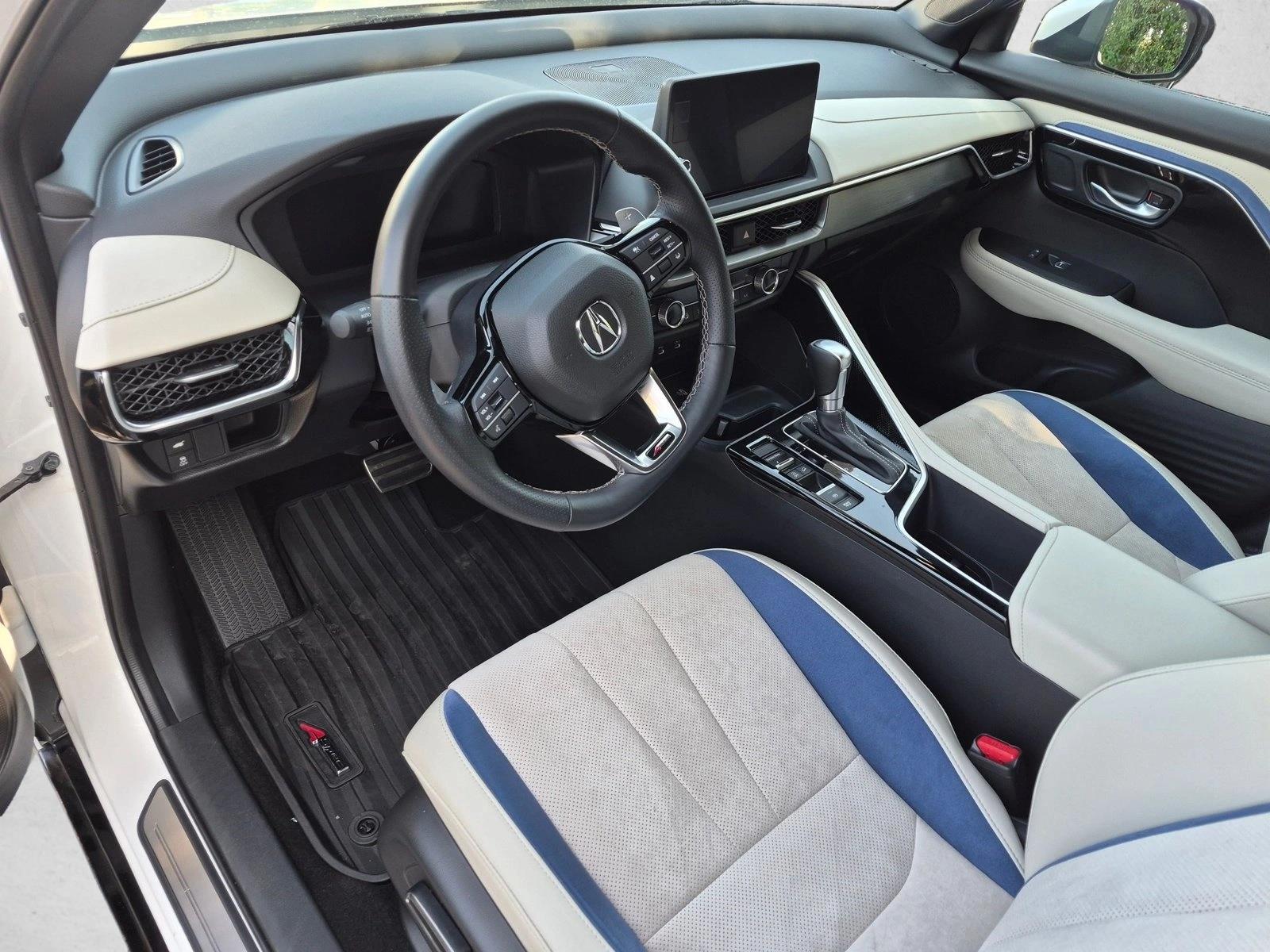 Used 2025 Platinum White Pea Acura w/A-Spec Package image 10