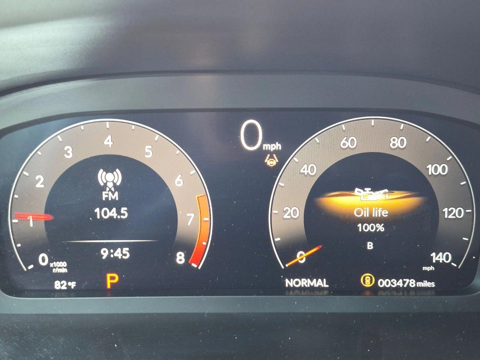 Used 2025 Platinum White Pea Acura w/A-Spec Package image 11