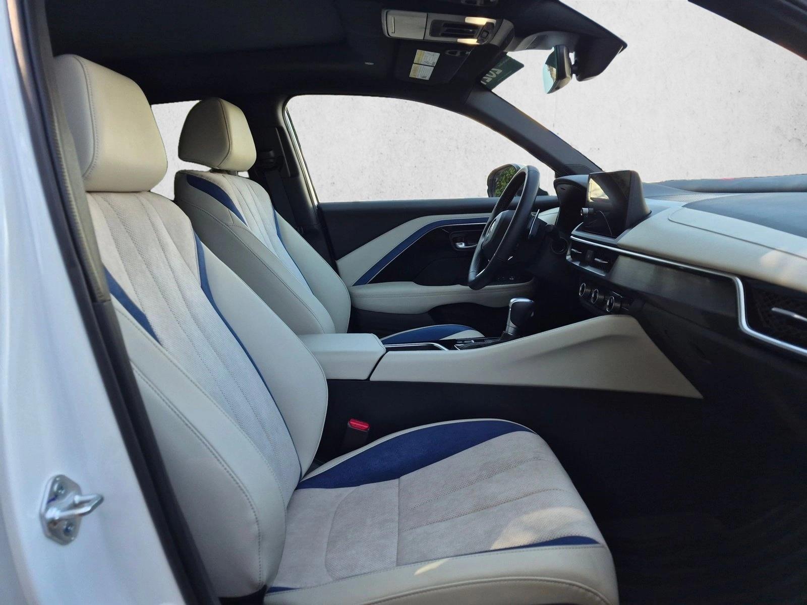 Used 2025 Platinum White Pea Acura w/A-Spec Package image 19