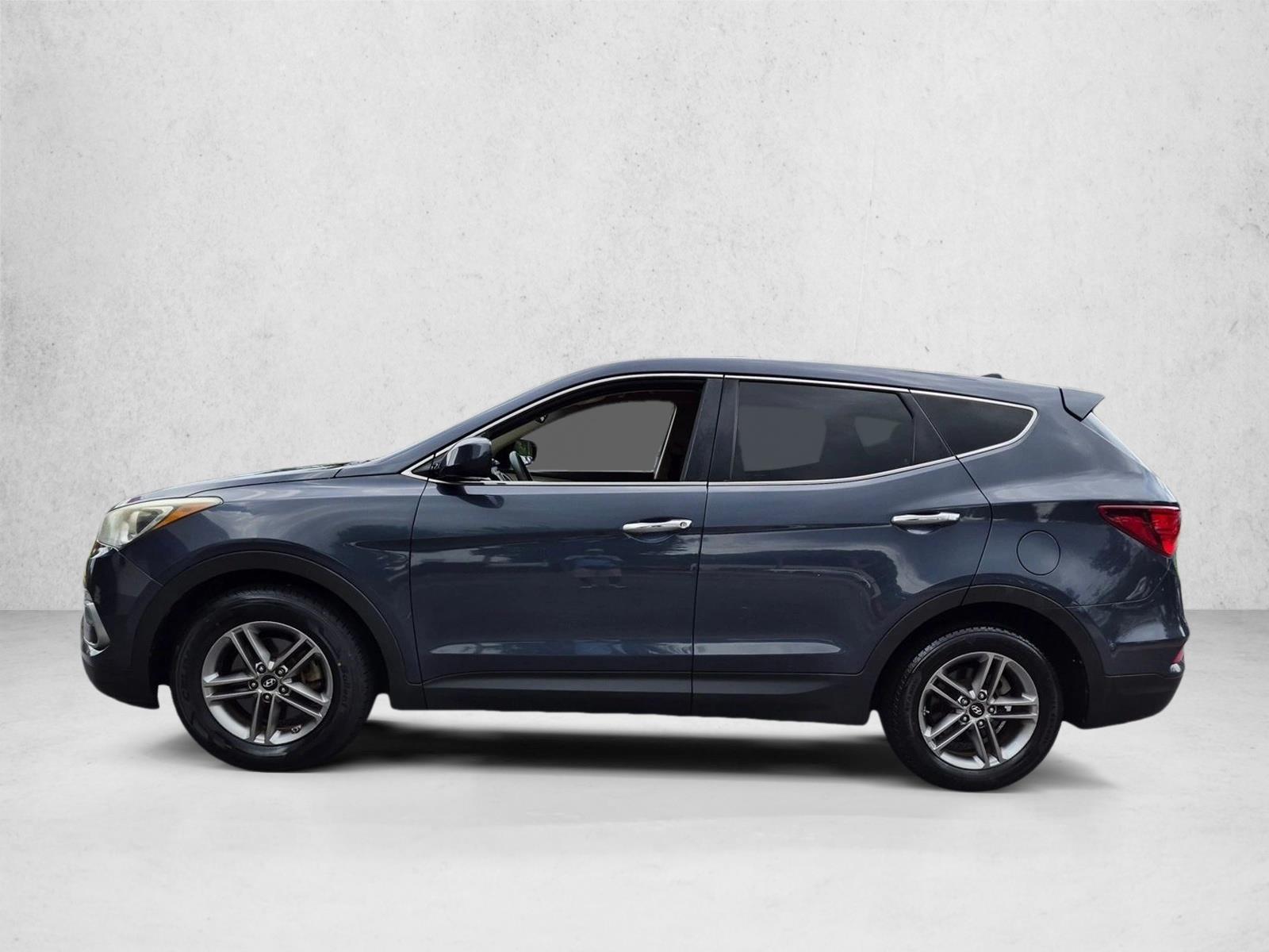 Used 2017 Marlin Blue Hyundai 2.4L image 8