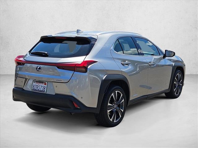 View vehicle photo 5