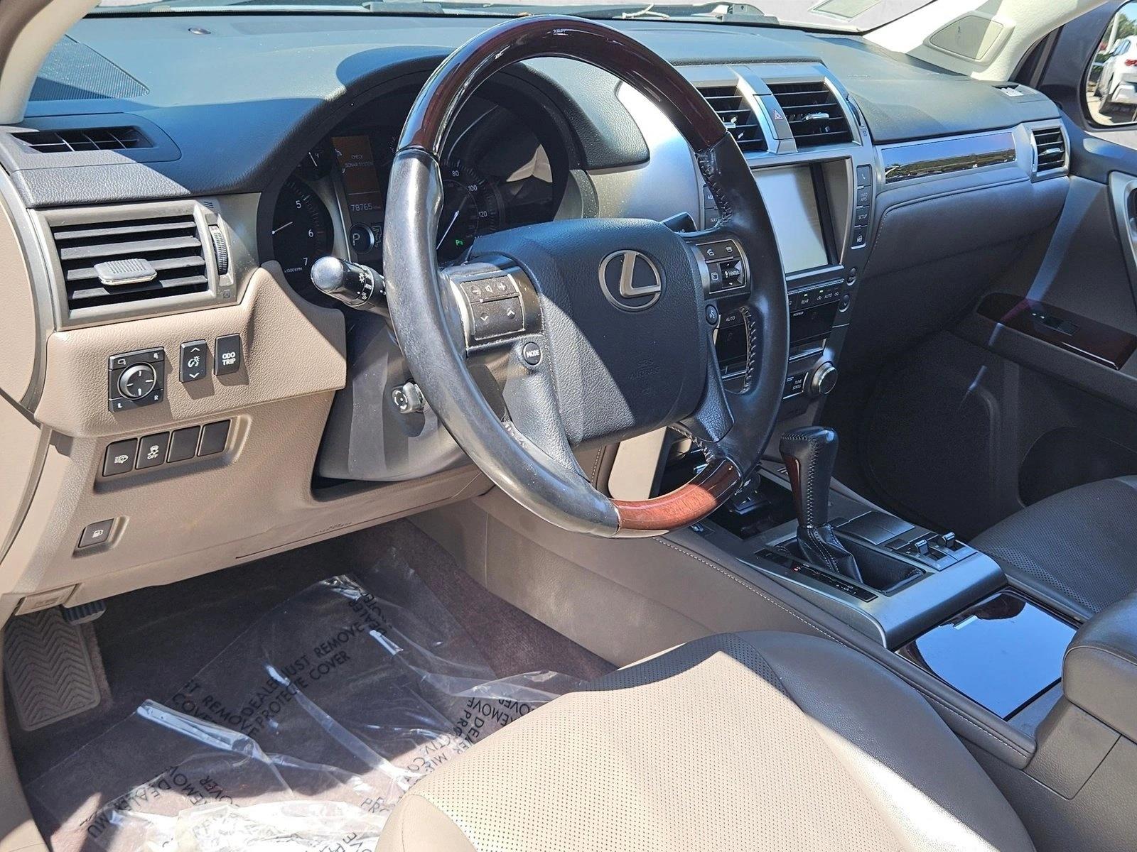 Used 2019 Silver Lining Metallic Lexus GX 460 image 10