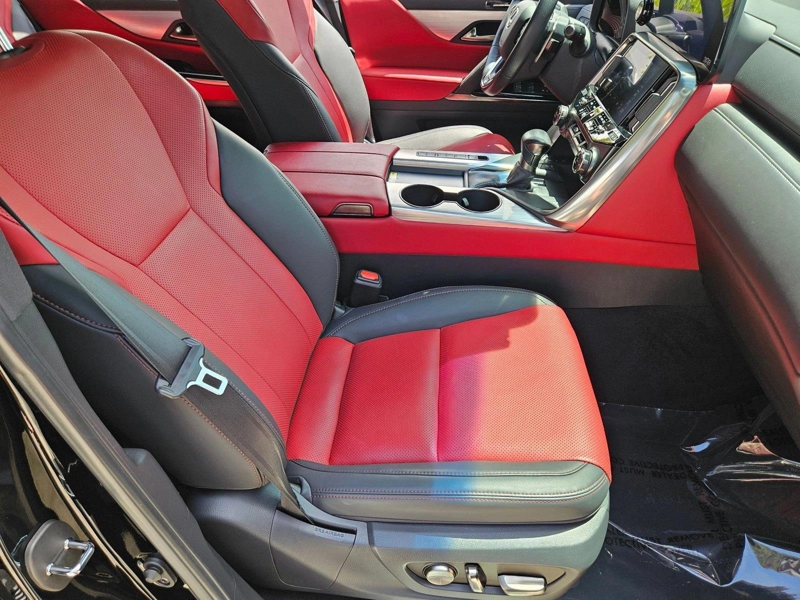 Used 2024 Black Lexus LX 600 F SPORT image 19