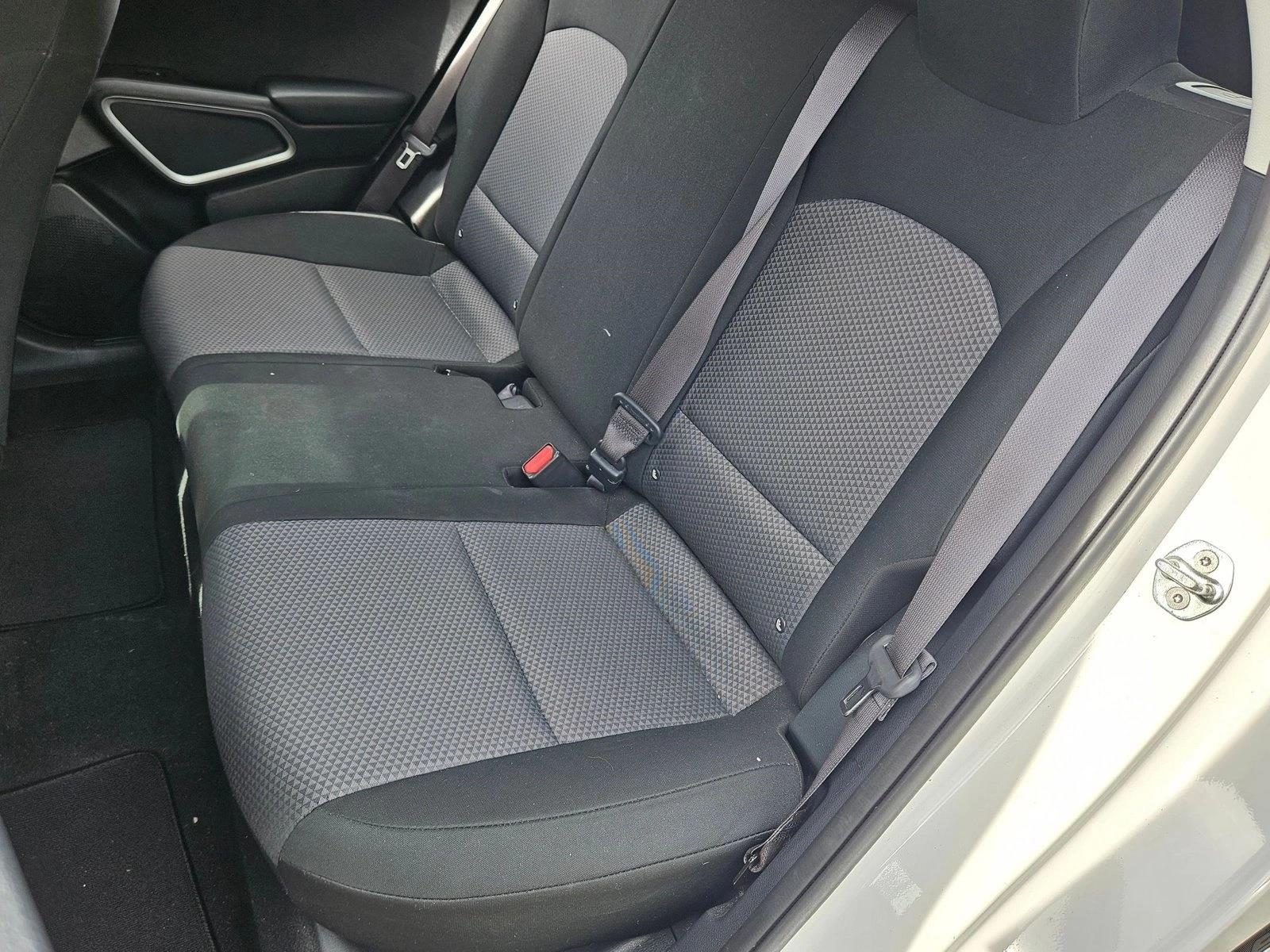 Used 2022 Snow White Pearl Kia LX image 15