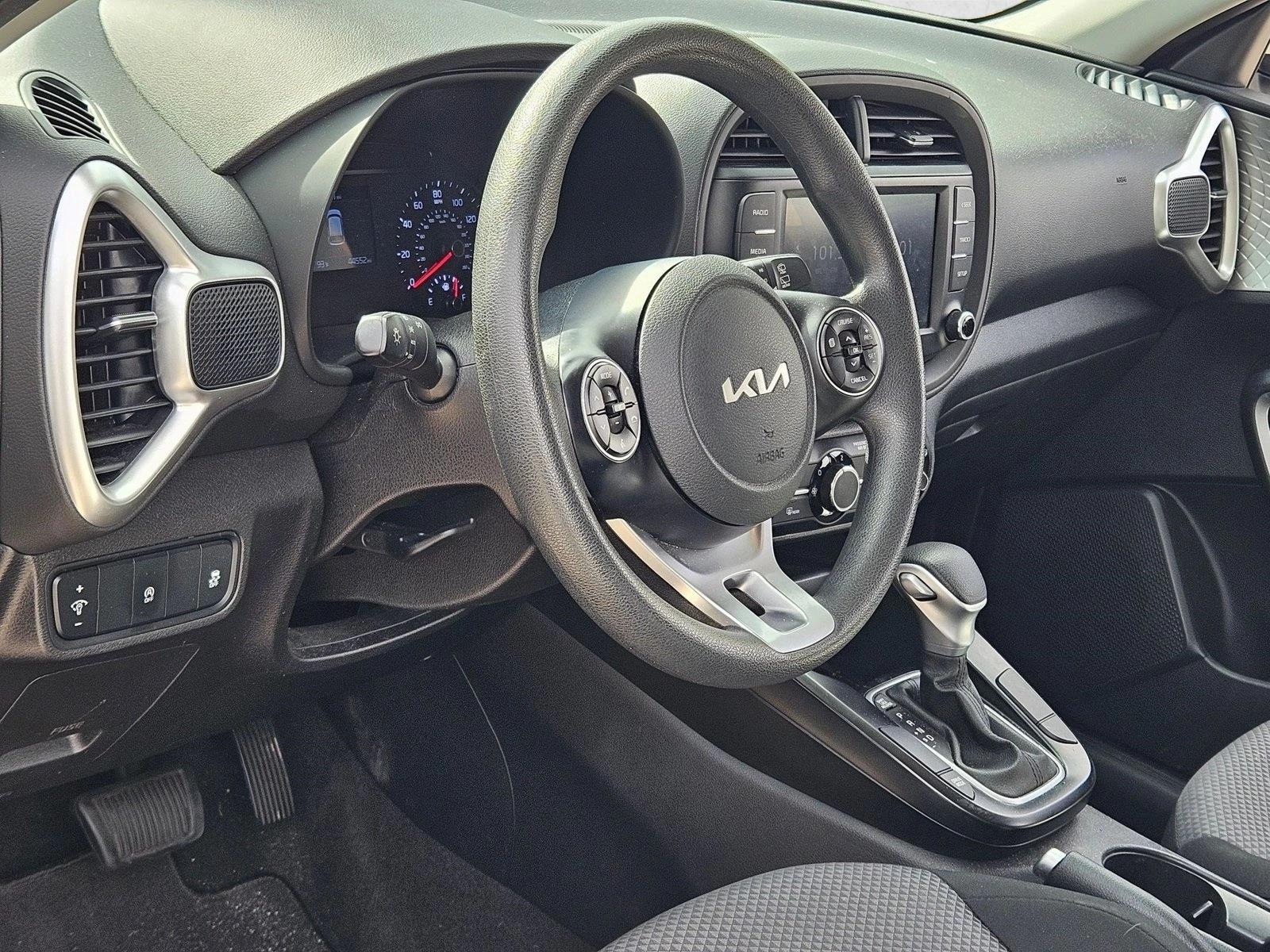 Used 2022 Snow White Pearl Kia LX image 9
