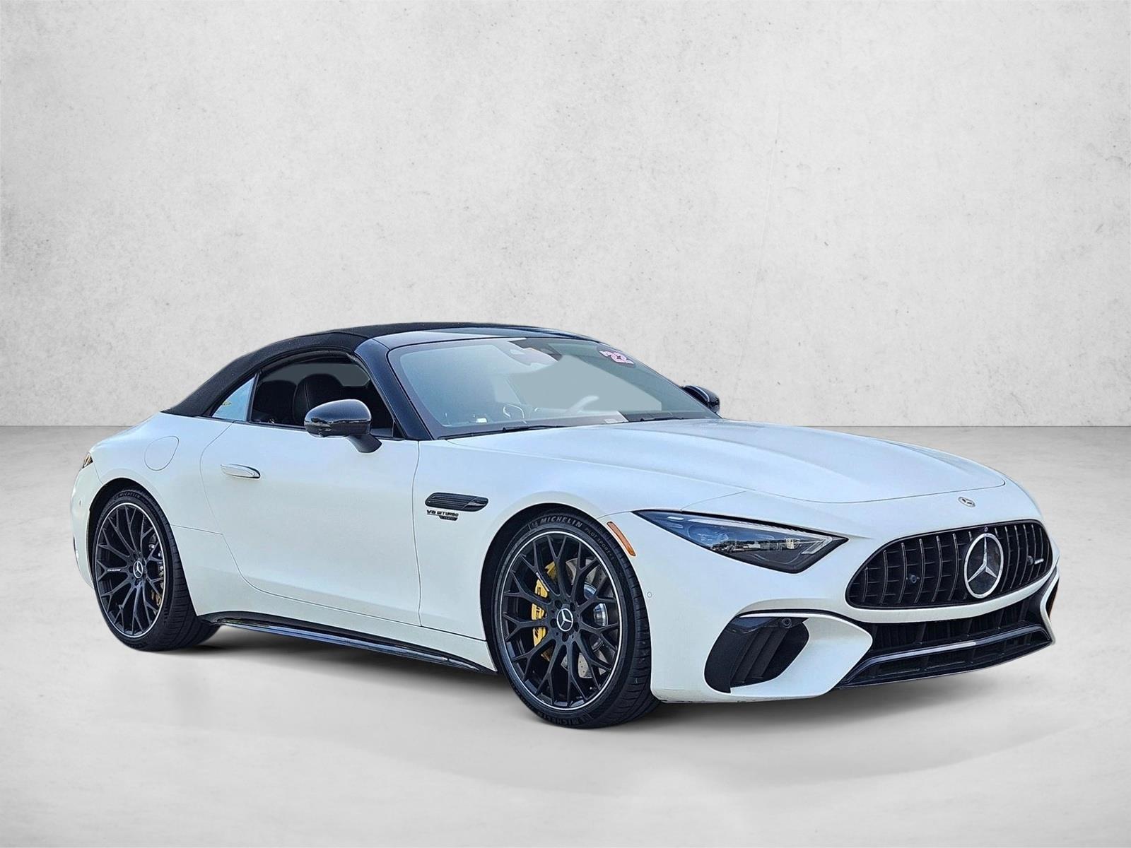 Used 2022 Manufaktur Moonlight White Magno Mercedes-Benz AMG® SL 63 image 3