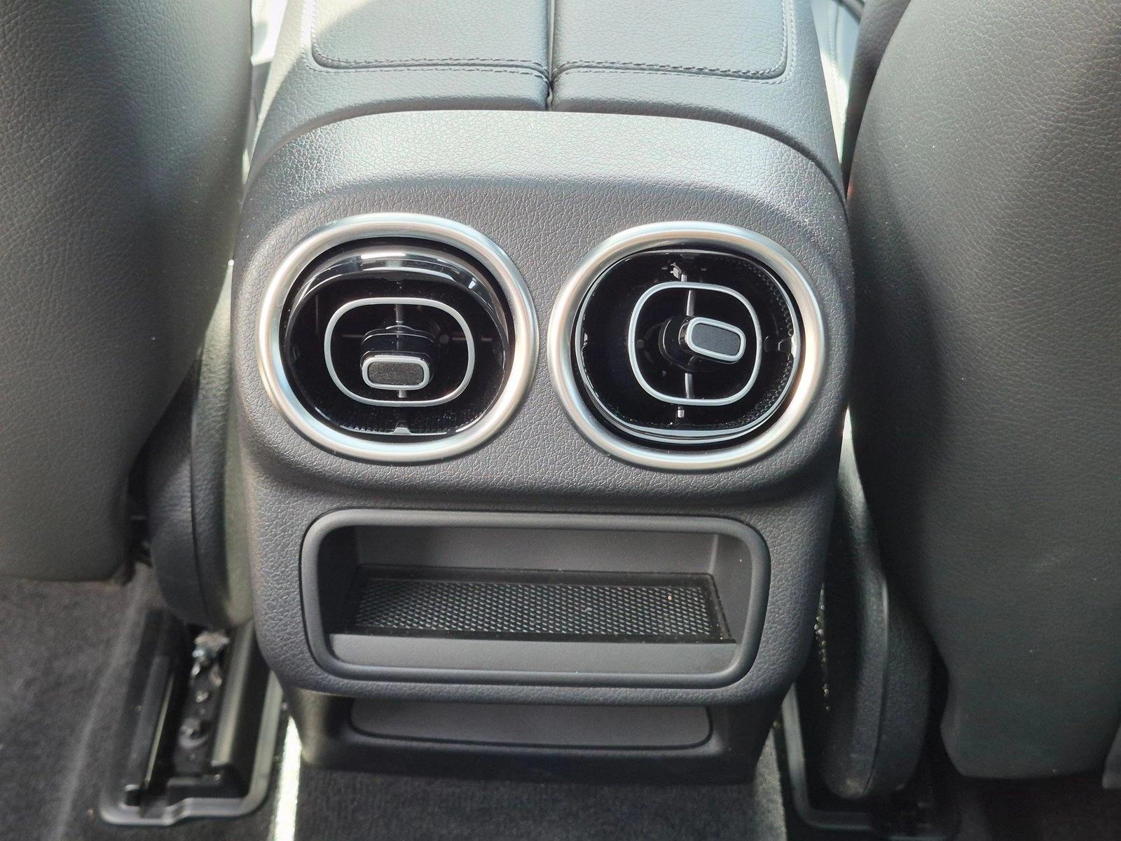 Used 2026 Black Mercedes-Benz GLC 300 image 17