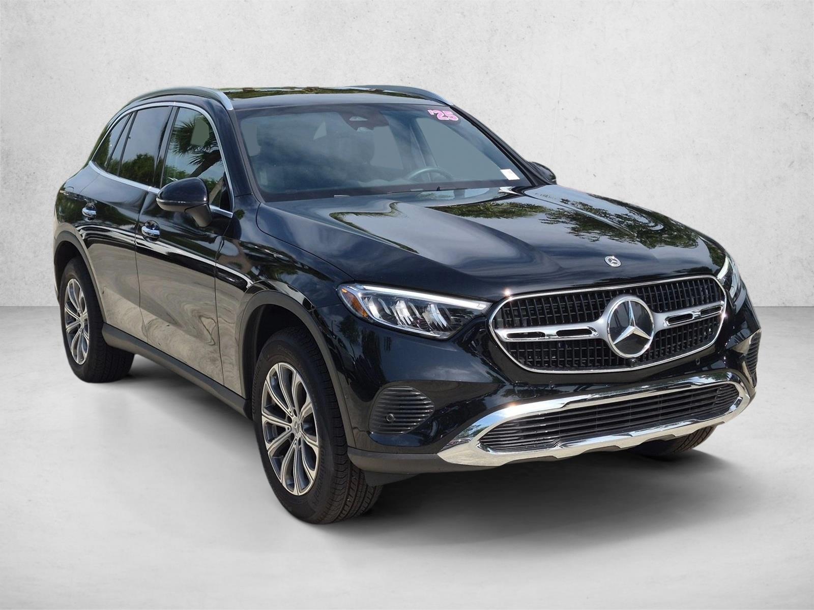 Used 2026 Black Mercedes-Benz GLC 300 image 3