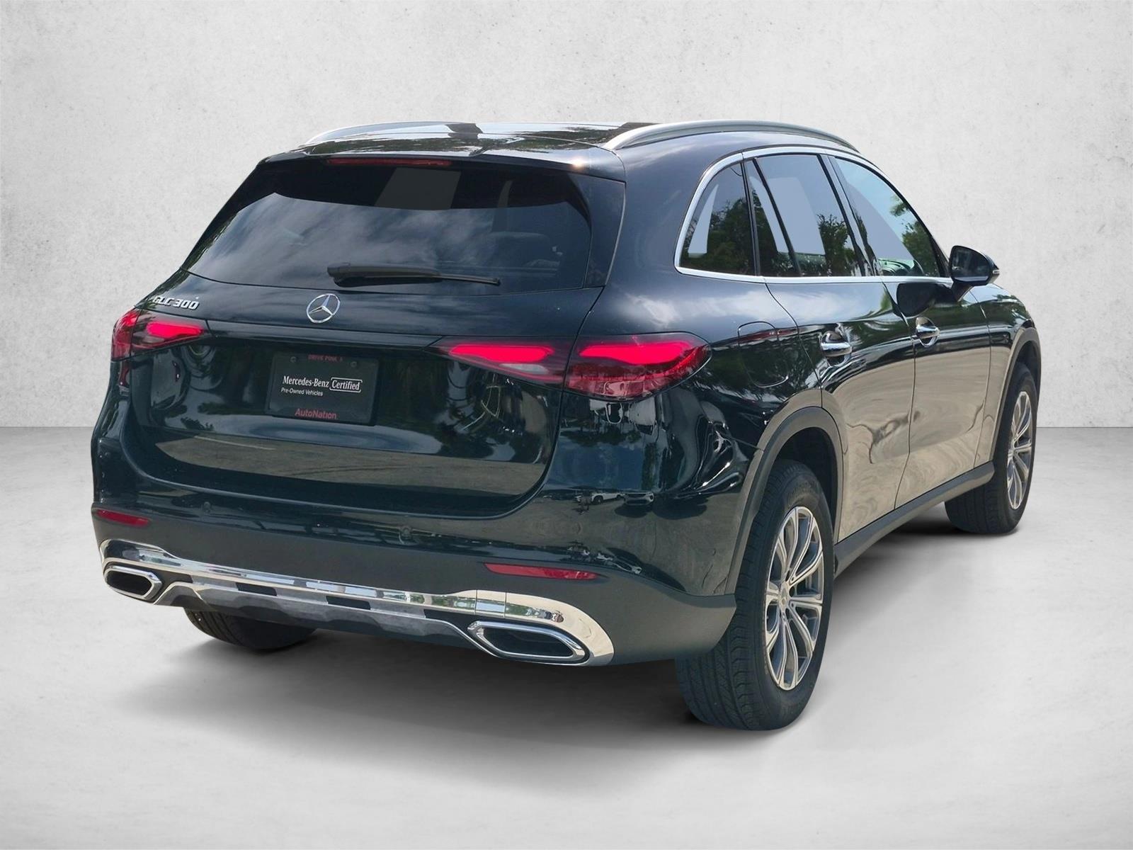Used 2026 Black Mercedes-Benz GLC 300 image 5