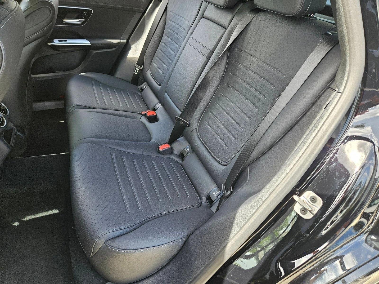 Used 2026 Black Mercedes-Benz GLC 300 image 14