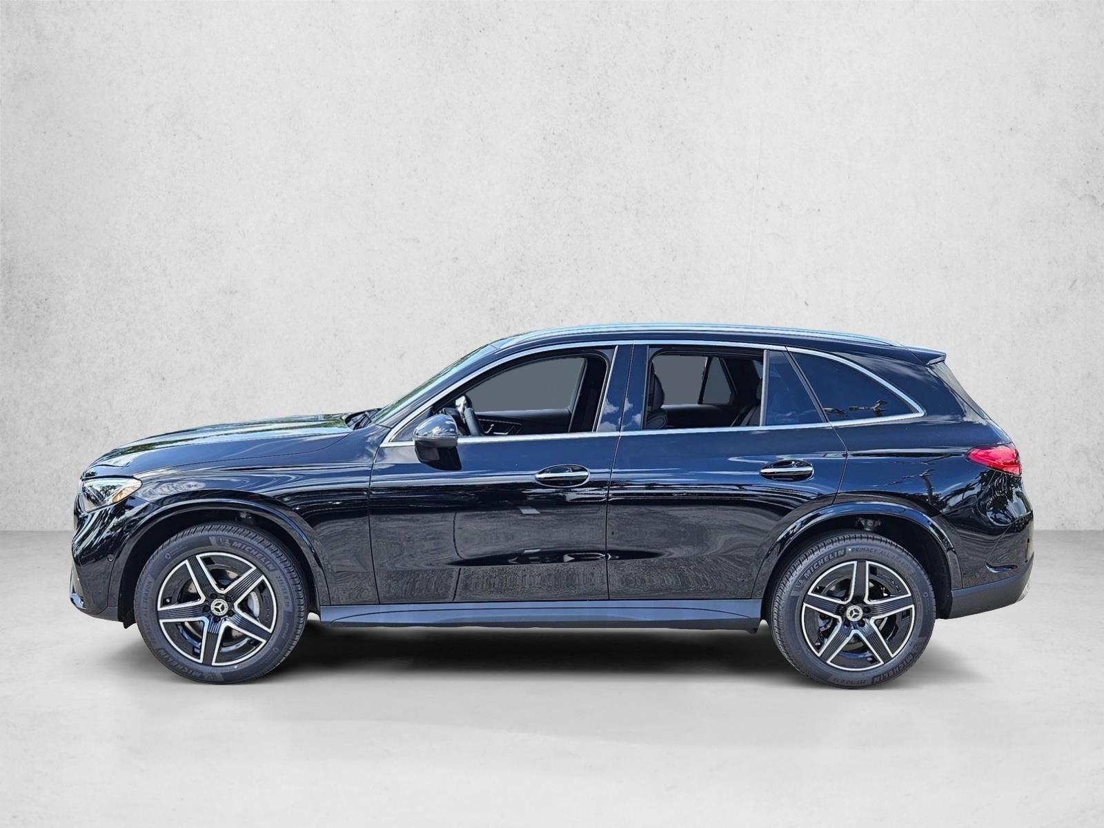 Used 2026 Black Mercedes-Benz GLC 300 image 5
