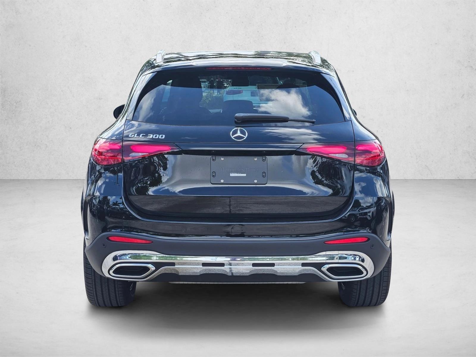 Used 2026 Black Mercedes-Benz GLC 300 image 8