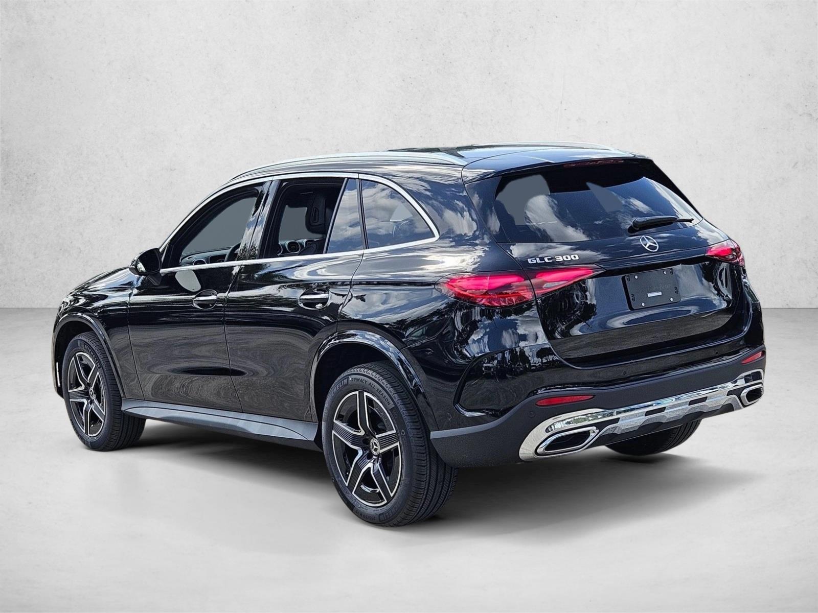 Used 2026 Black Mercedes-Benz GLC 300 image 9
