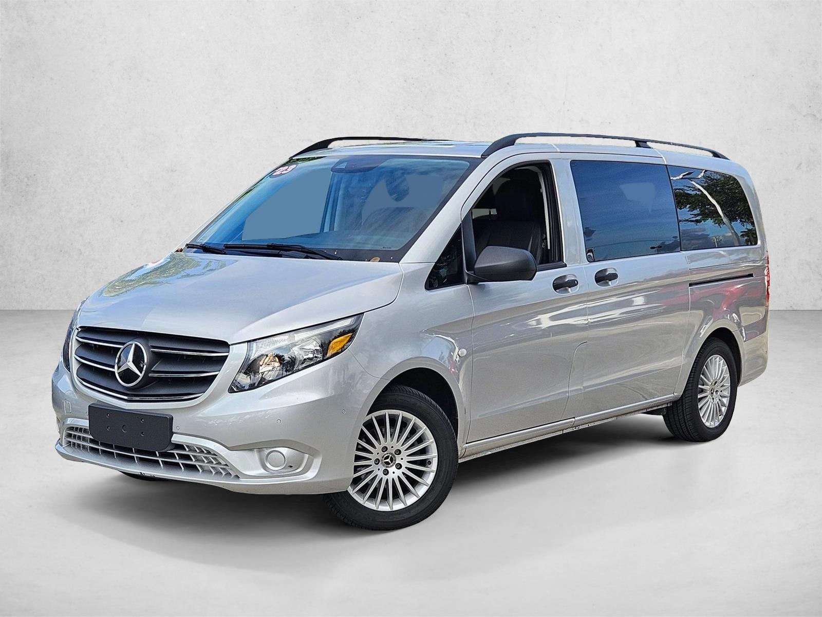 2023 Mercedes-Benz Metris Passenger Van